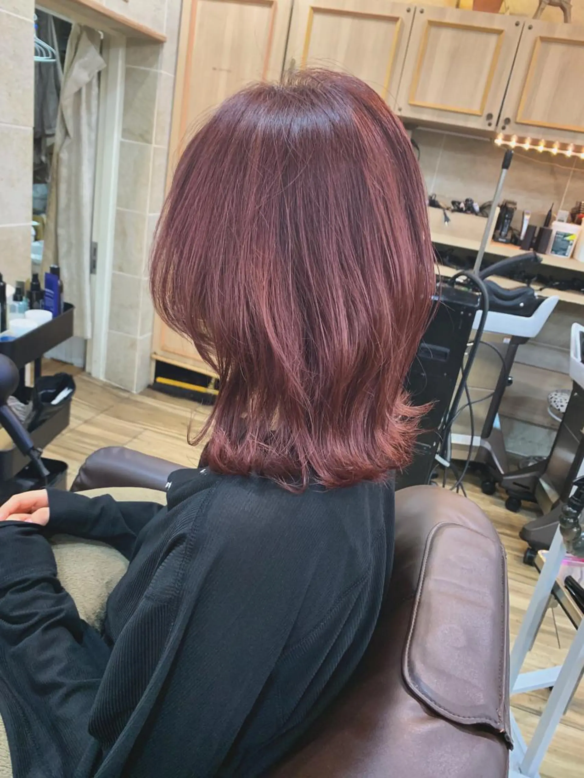 ミディアム ウルフカット カット ヘアカラー トリートメント 平尾 拓也のヘアスタイル