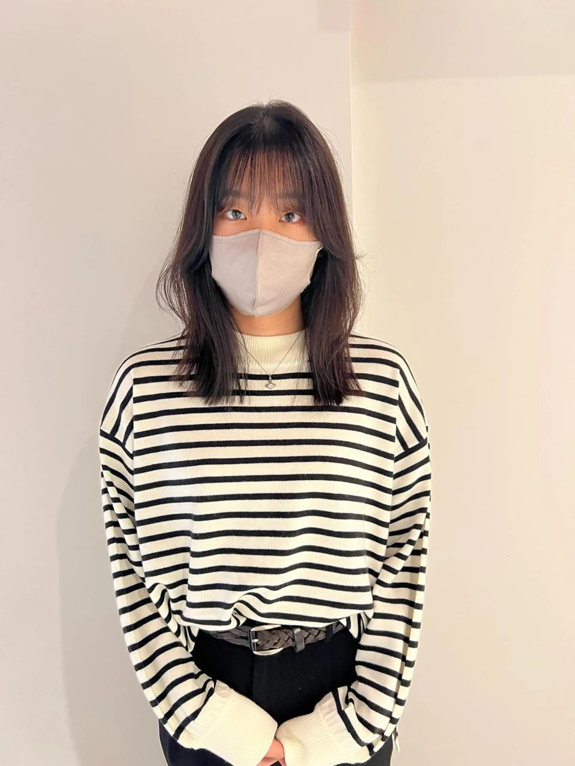 ミディアム カラー io濱川 遥のヘアスタイル