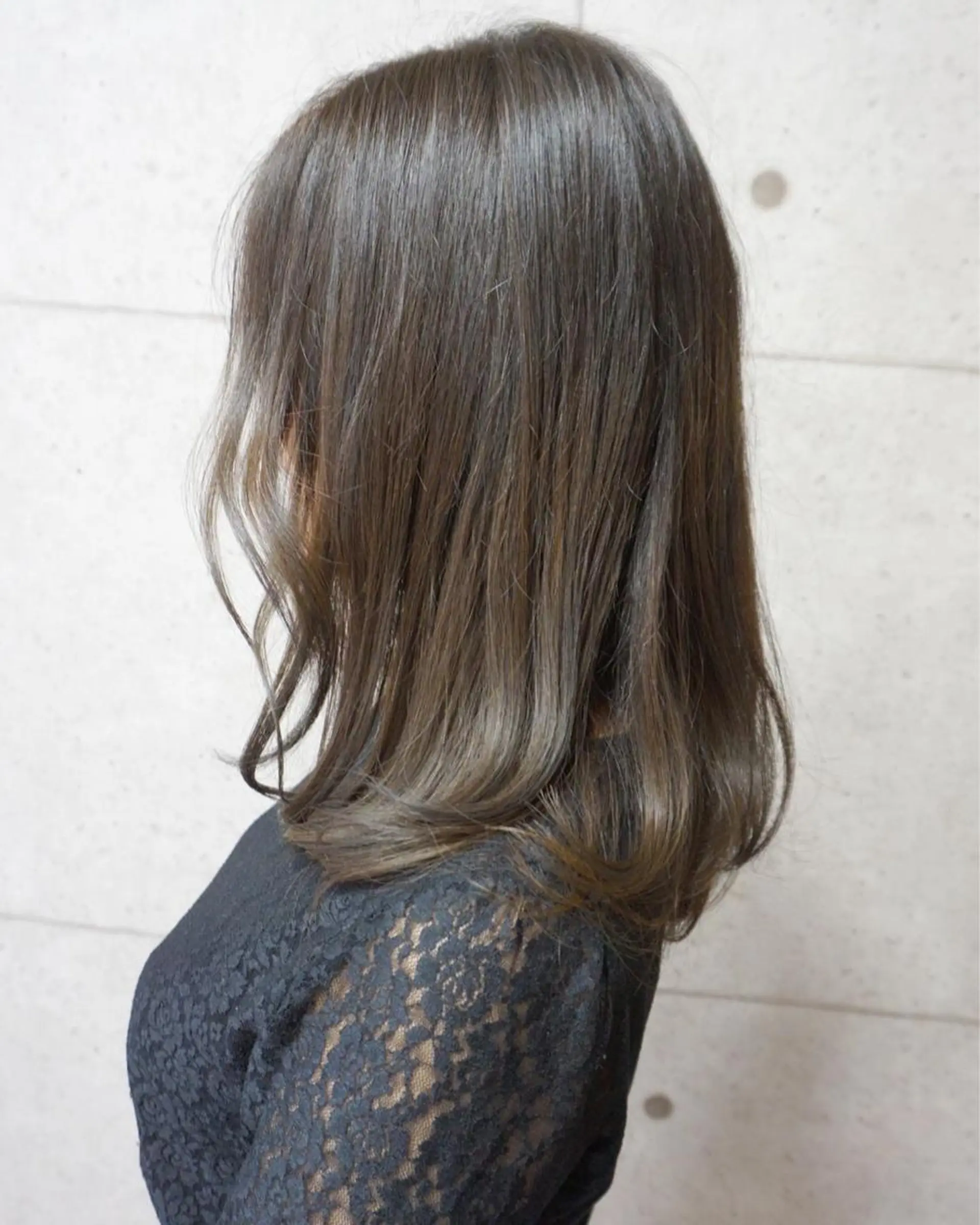 セミロング アッシュ ヘアカラー トリートメント hair teria ryu 大塚のヘアスタイル