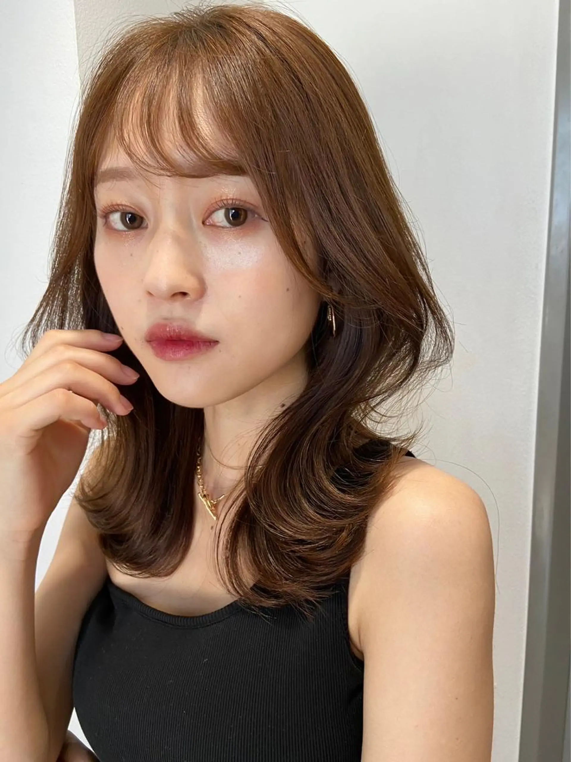 ミディアム 女性らしいモテヘア 韓国ヘアhikariのヘアスタイル