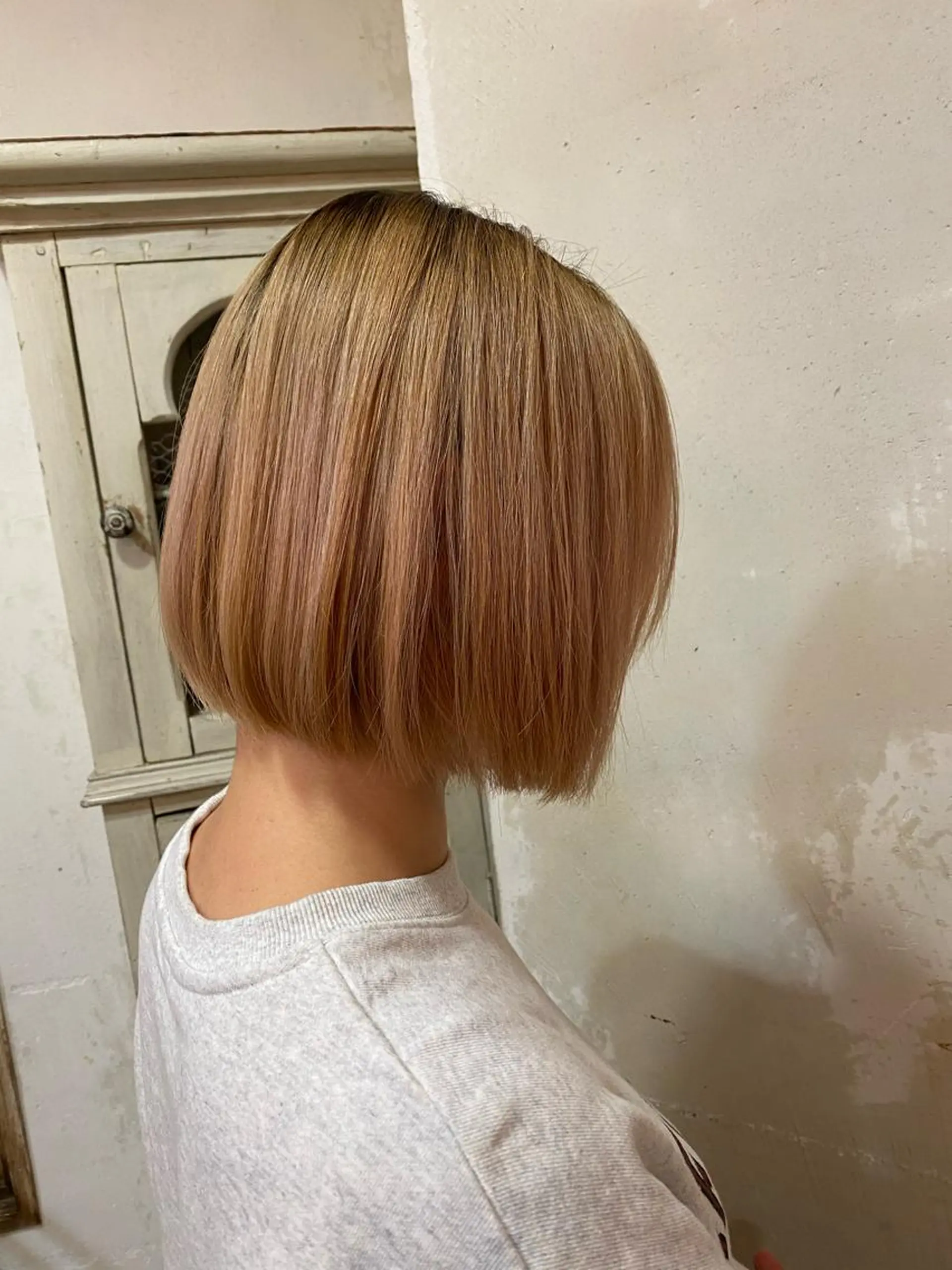 ショート ボブ amie by afloat(エイミーバイアフロート)所属・井上 日菜乃のヘアスタイル