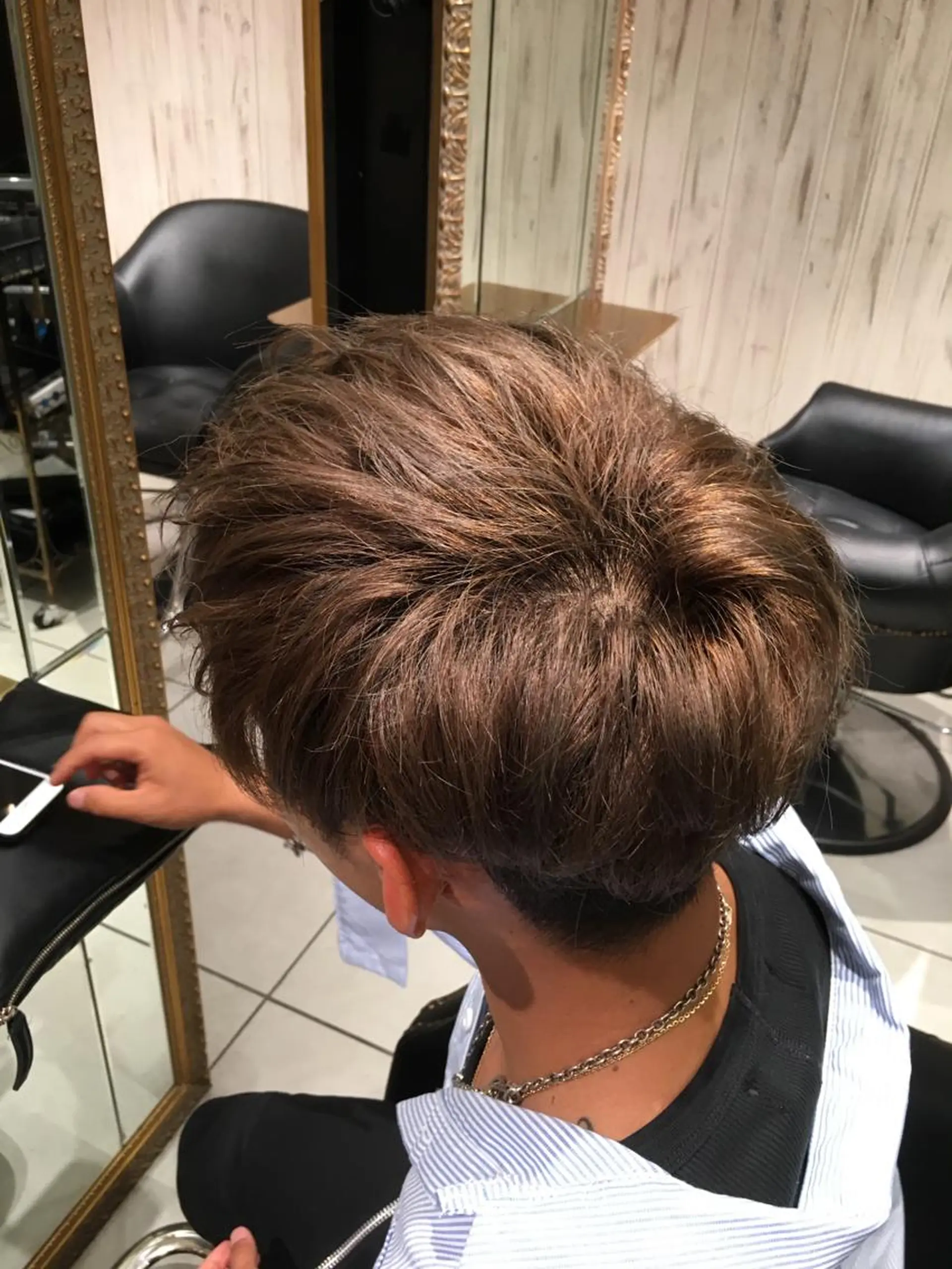 ショート カラー ベージュカラー FENICE onthe beach所属・永井大樹✨ 透明感カラー✨のヘアスタイル