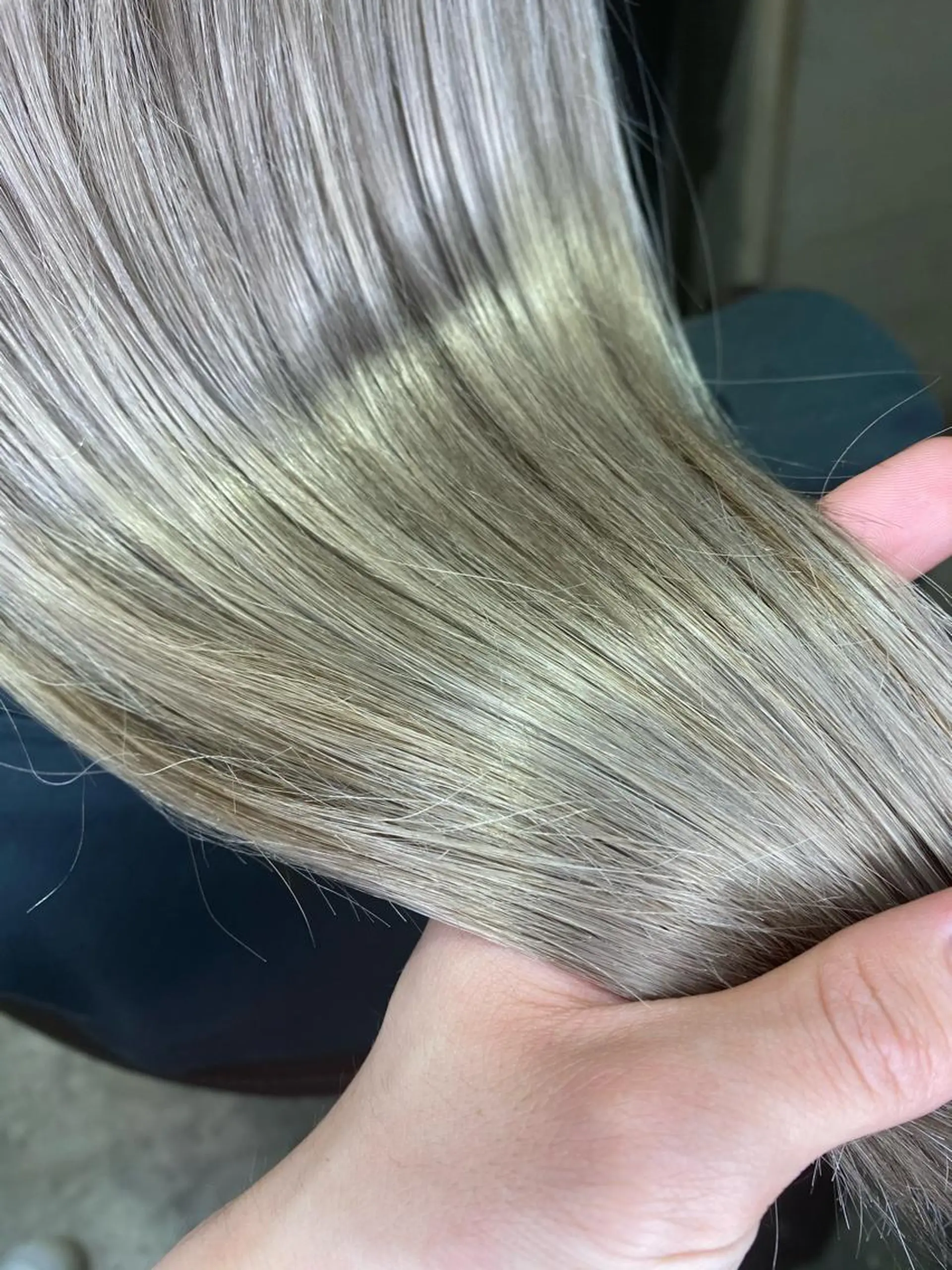 ミディアム カラー カット トリートメント レイヤー×髪質改善 マネージャー安藤光司のヘアスタイル