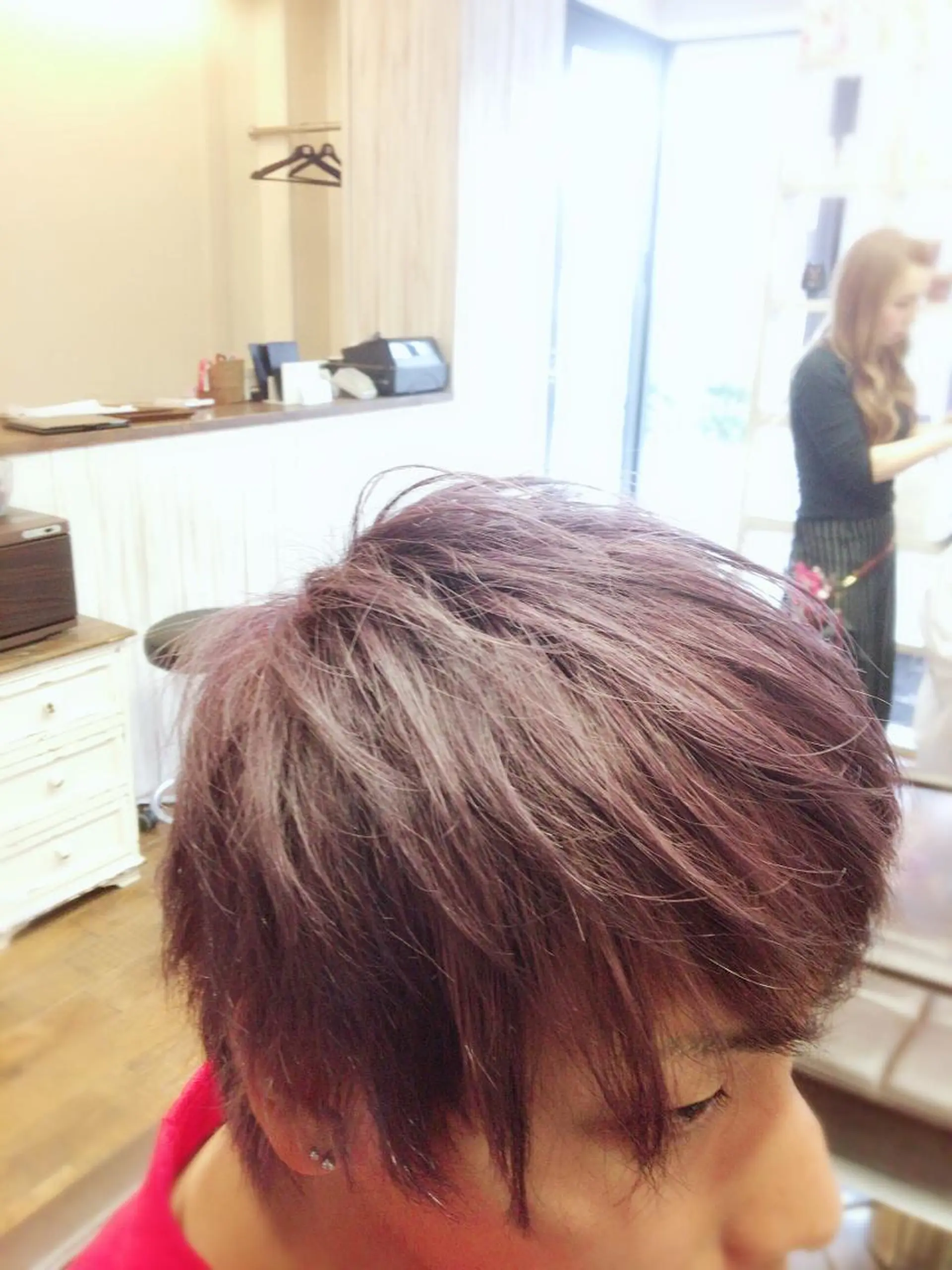 ショート アッシュ ケアブリーチ&シール エクステの店和田翔莉のヘアスタイル