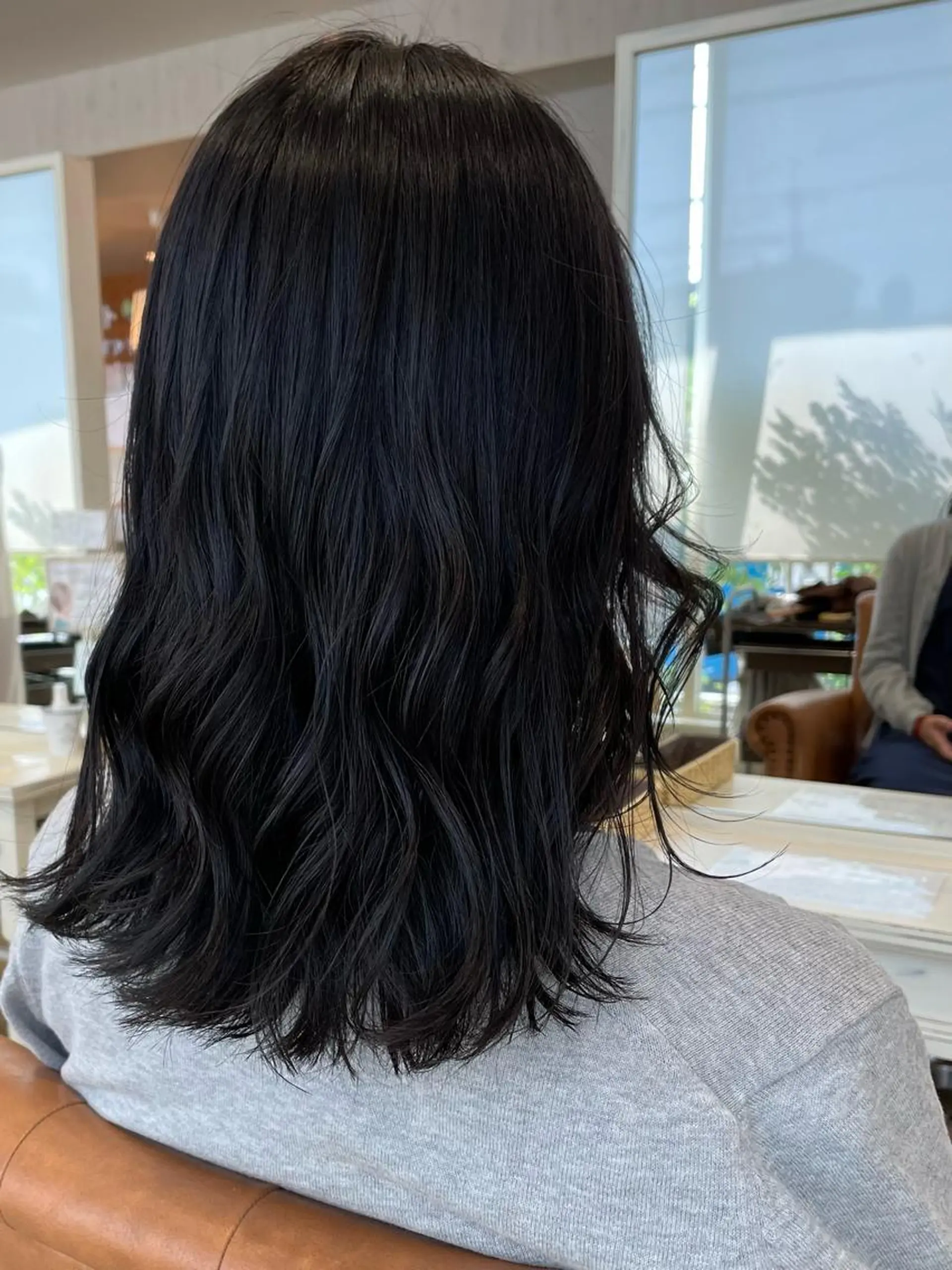 セミロング カラー ヘアカラー 新地 咲綾のヘアスタイル