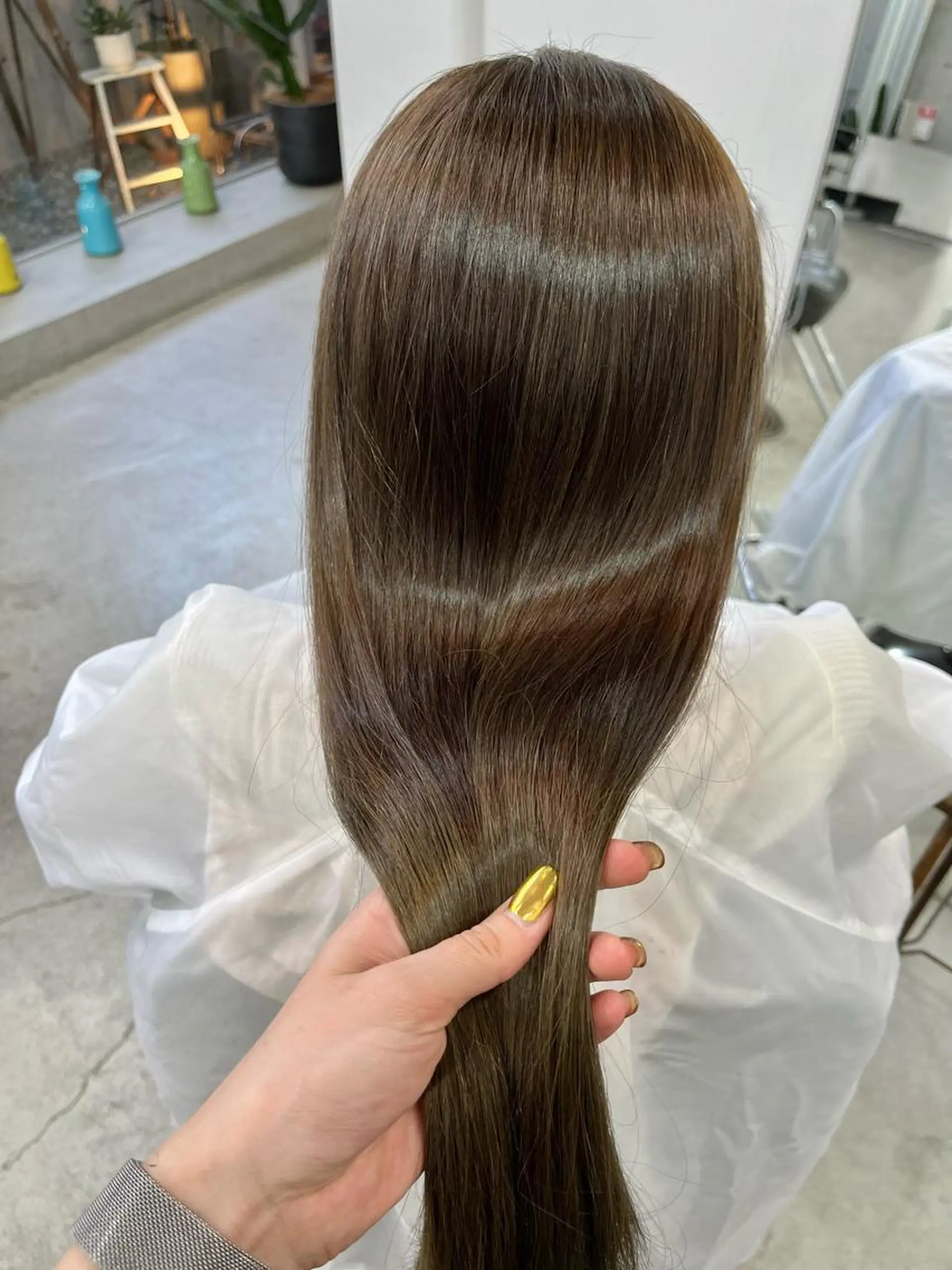 ロング カラー ブラウンカラー オリーブブラウン 山口 モエのヘアスタイル