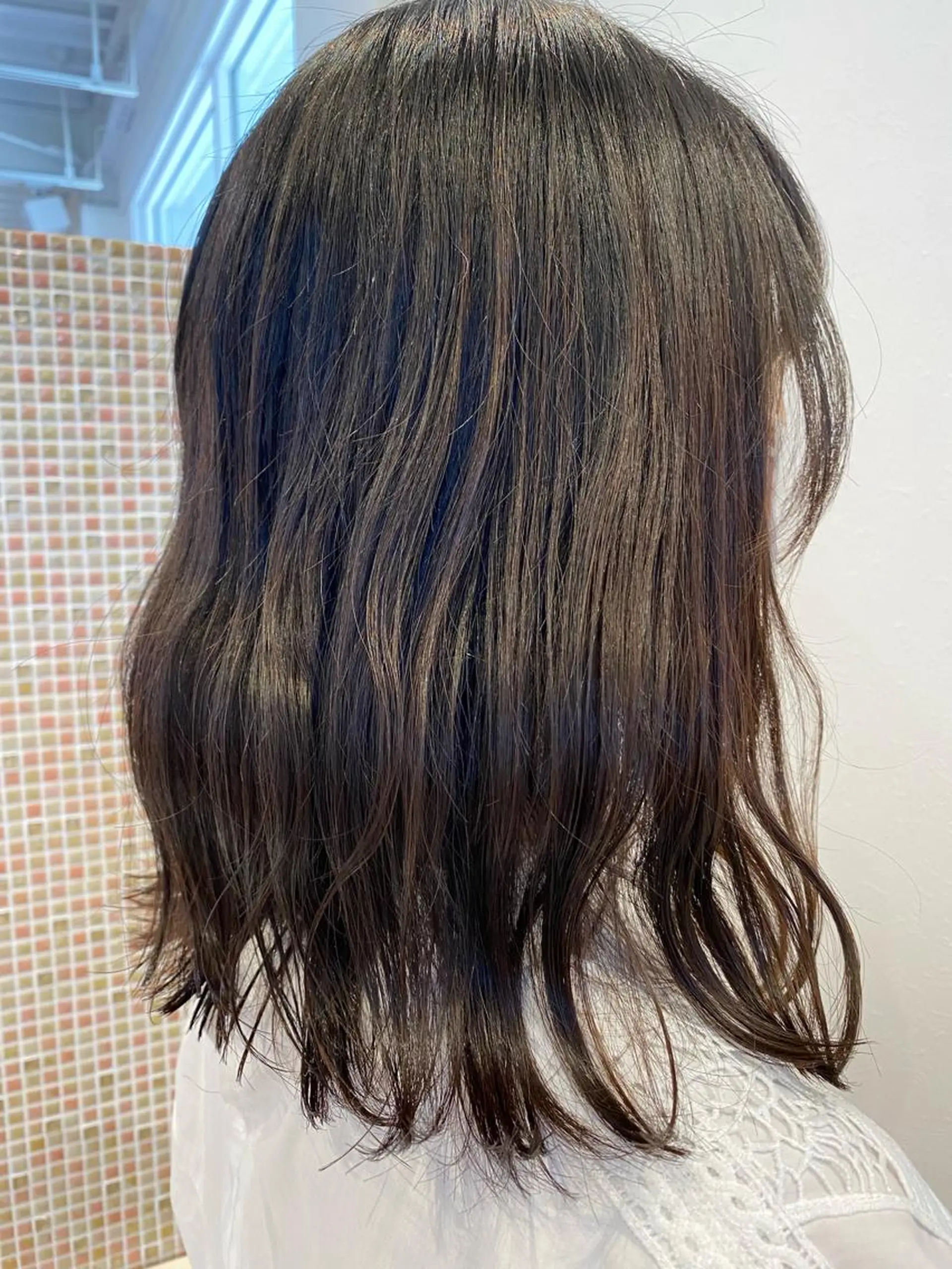 セミロング 宮村 真穂のヘアスタイル