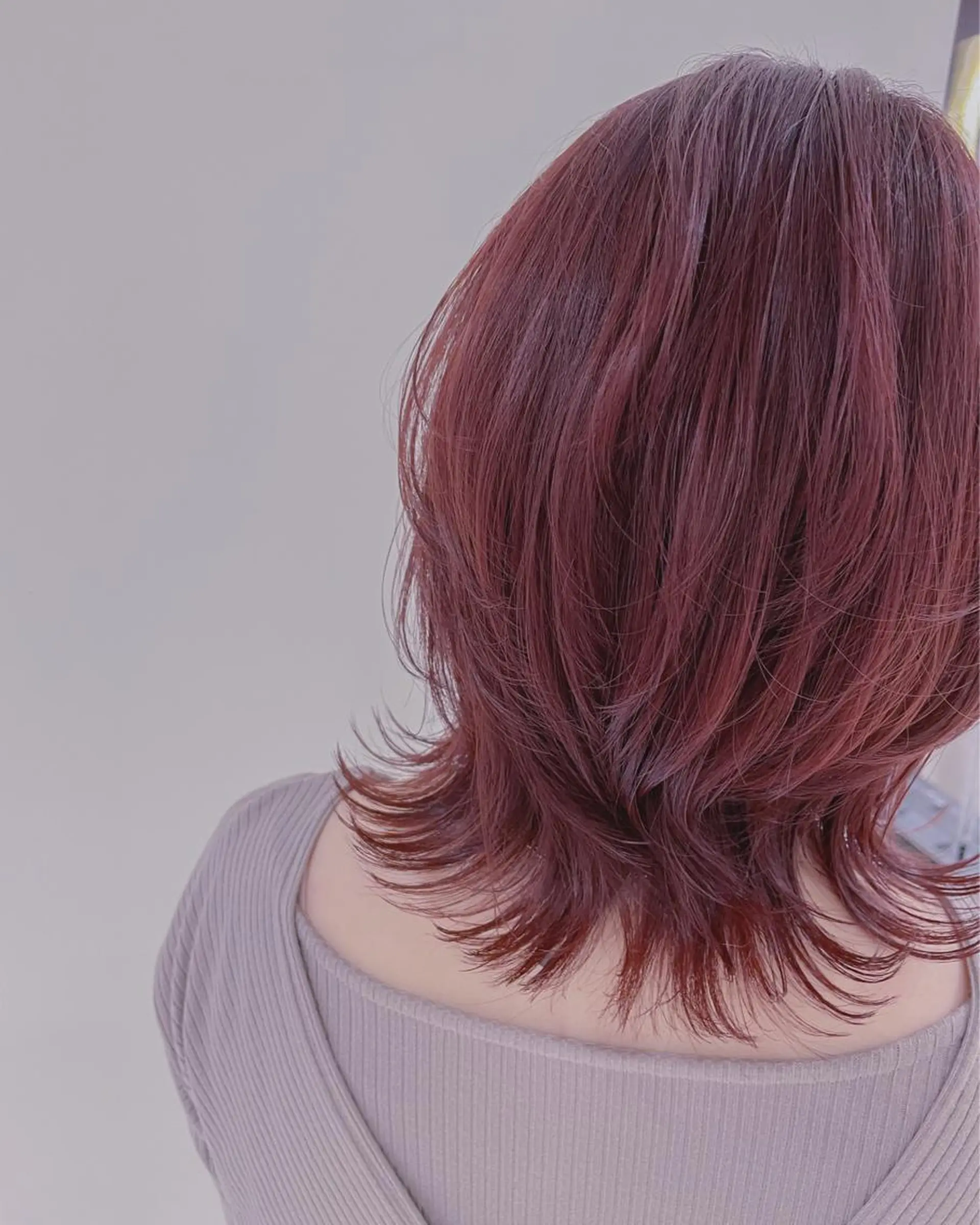 ミディアム カラー ピンクカラー ウルフカット カット ヘアカラー トリートメント Ma ruのヘアスタイル