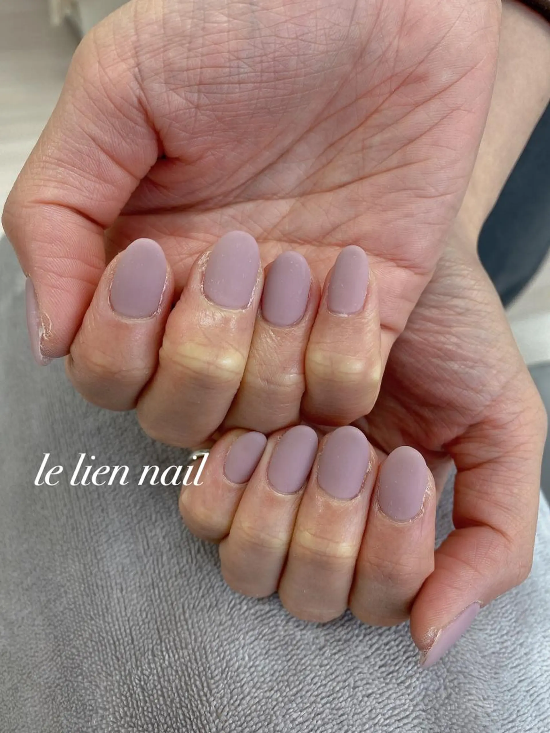 ネイル マットネイル ワンカラーネイル パープル シンプルネイル ハンドネイル le lien nailのネイルデザイン