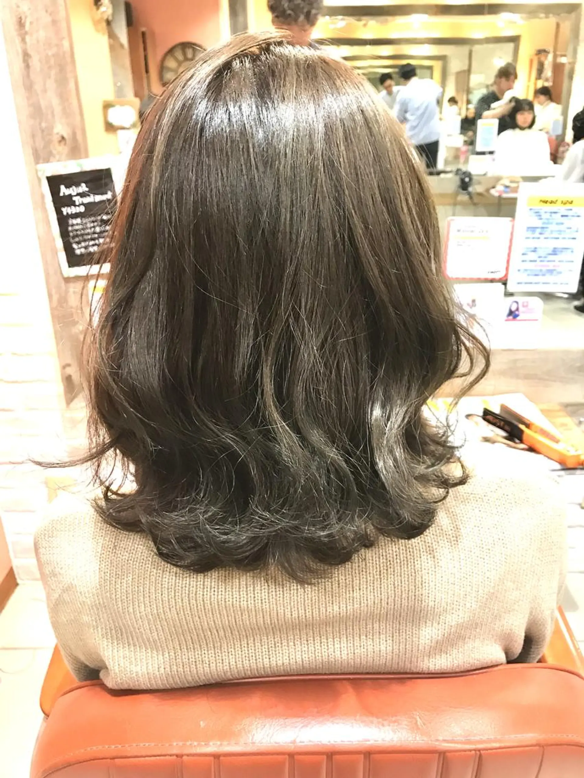 ミディアム カラー ヘアアレンジ 結婚式・ブライダル ミディアムパーマ ボブ くせ毛 外国人風カラー 増子 幹樹のヘアスタイル