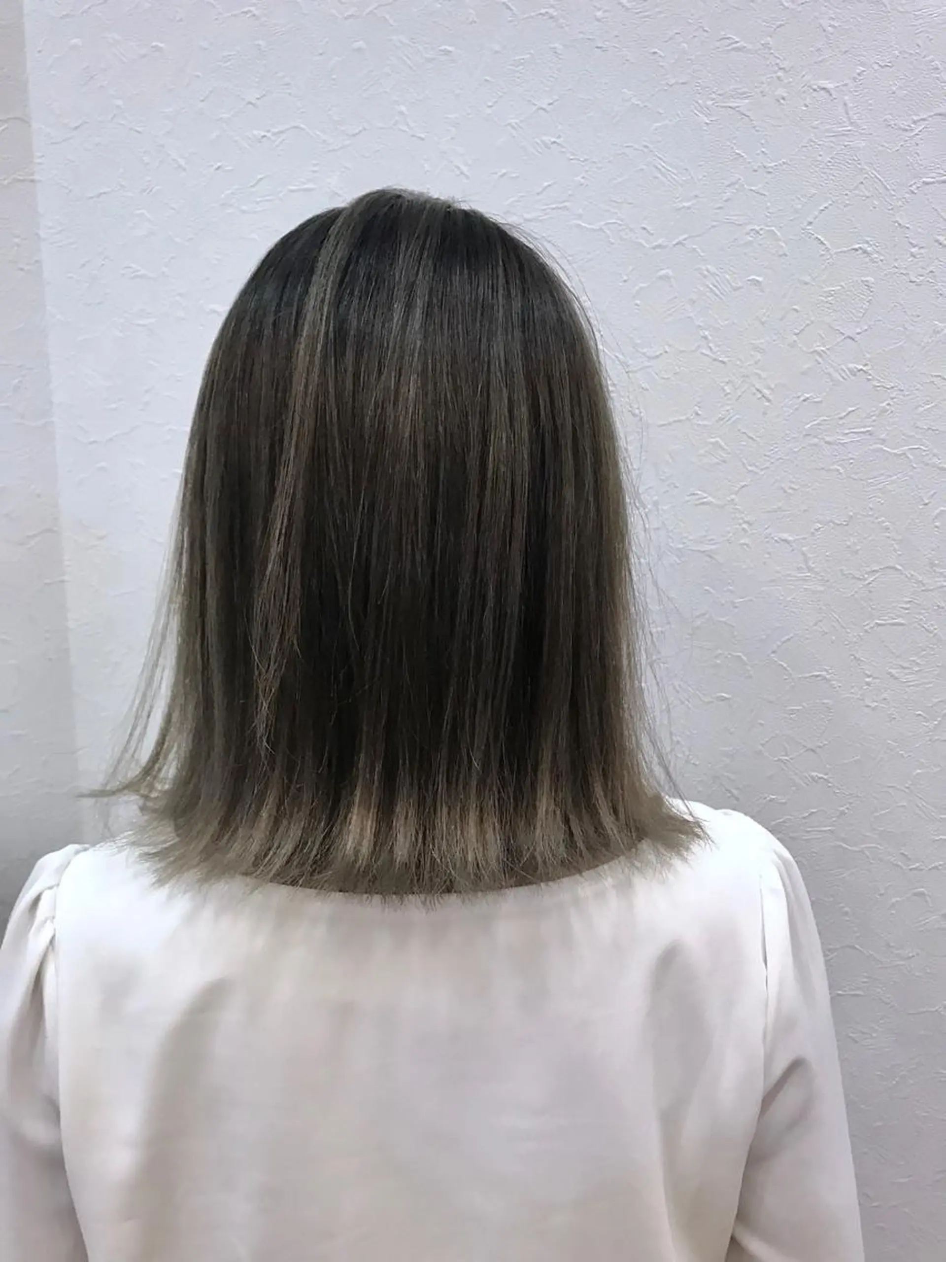 ミディアム カラー バレイヤージュ レイヤーカット ていねい技術No.1 🌈諏訪 健太のヘアスタイル