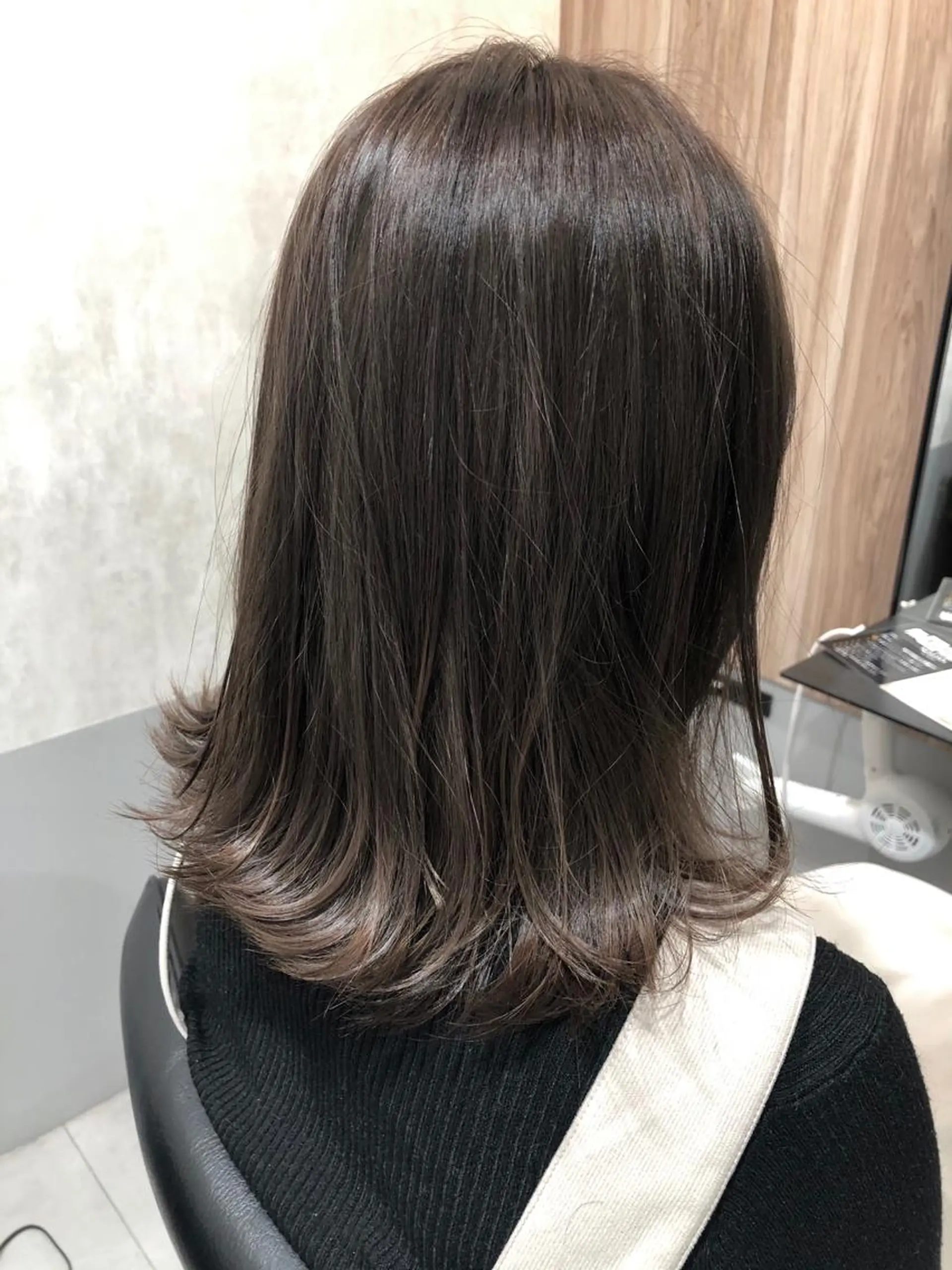 ミディアム カラー OFF YUYAのヘアスタイル