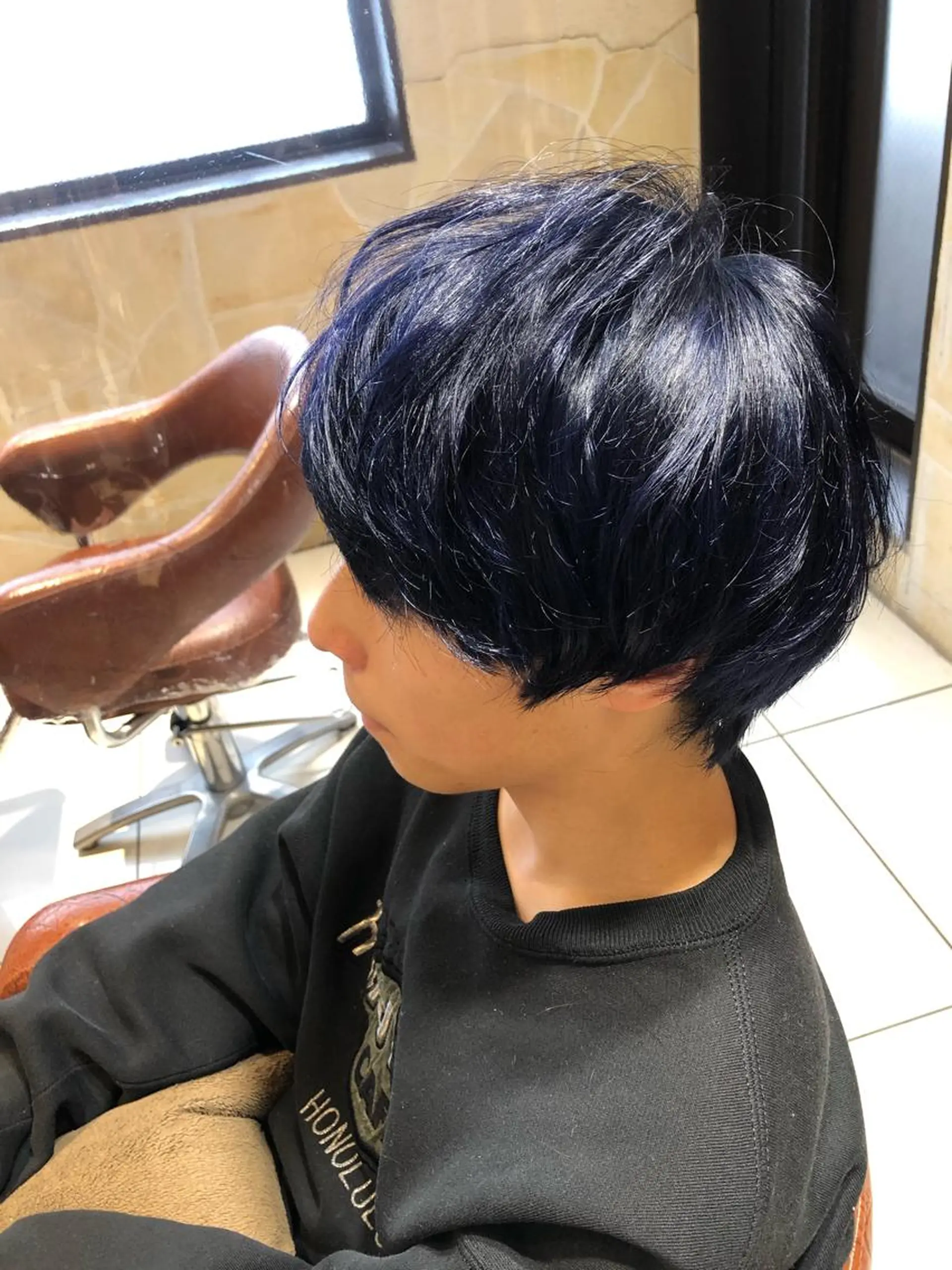 ショート カラー メンズ 黒髪 ネイビーカラー 【ディレクター 🧸🤍田澤 唯那】のヘアスタイル