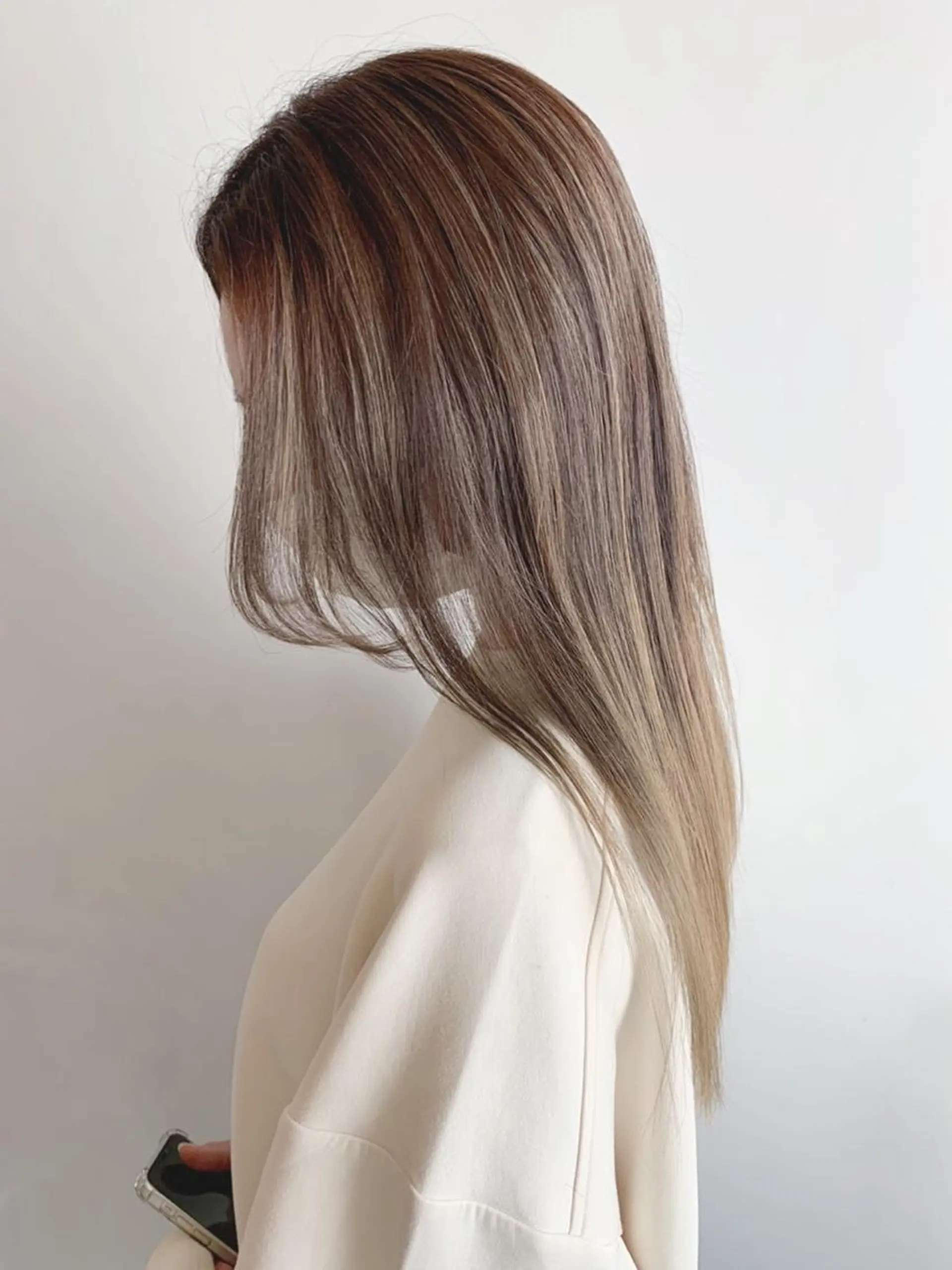ロング 髪質改善 貸切サロンのヘアスタイル