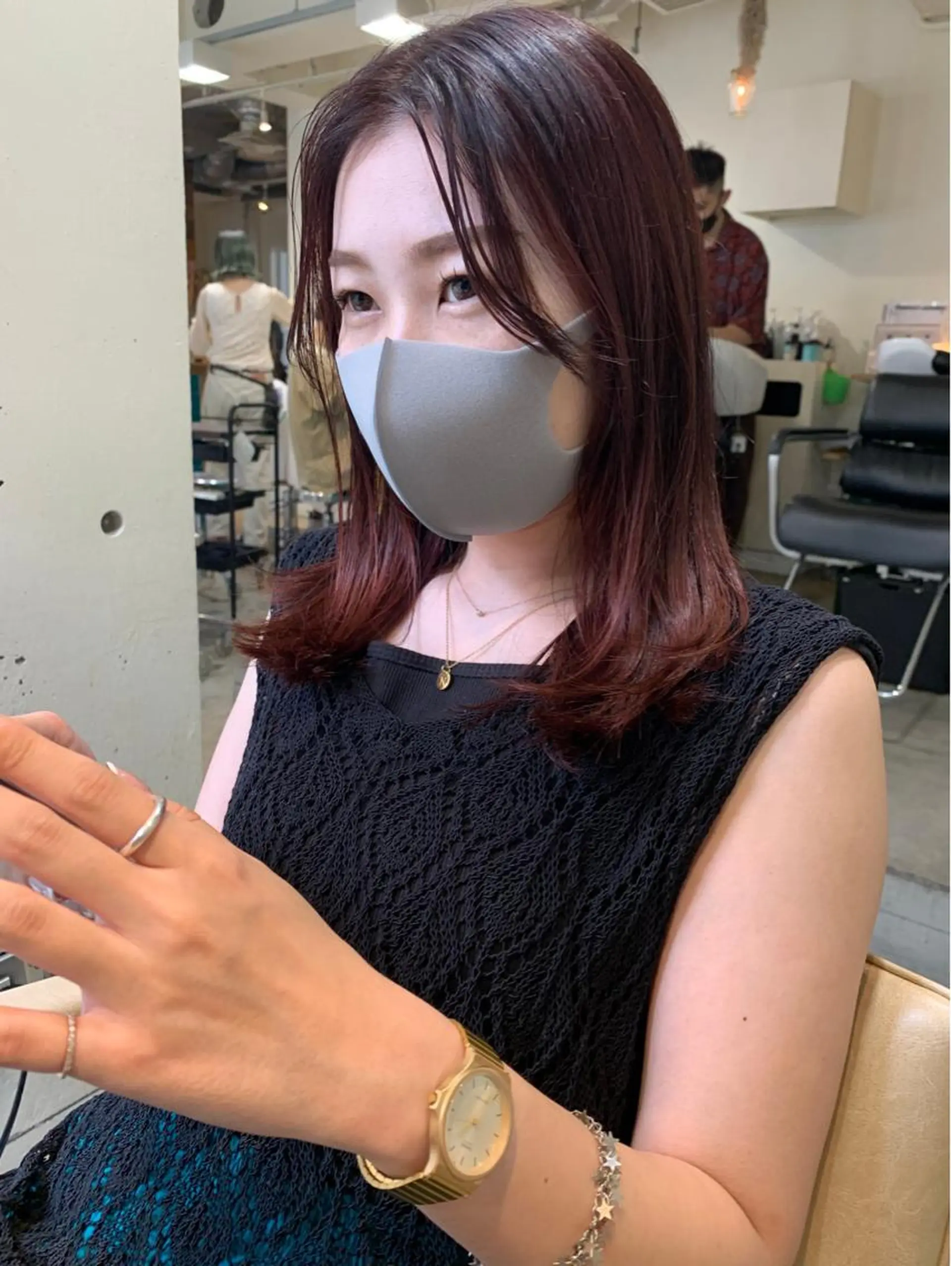 セミロング カラー レッドカラー レイヤーカット ローレイヤー パーマ美容師 hanaのヘアスタイル