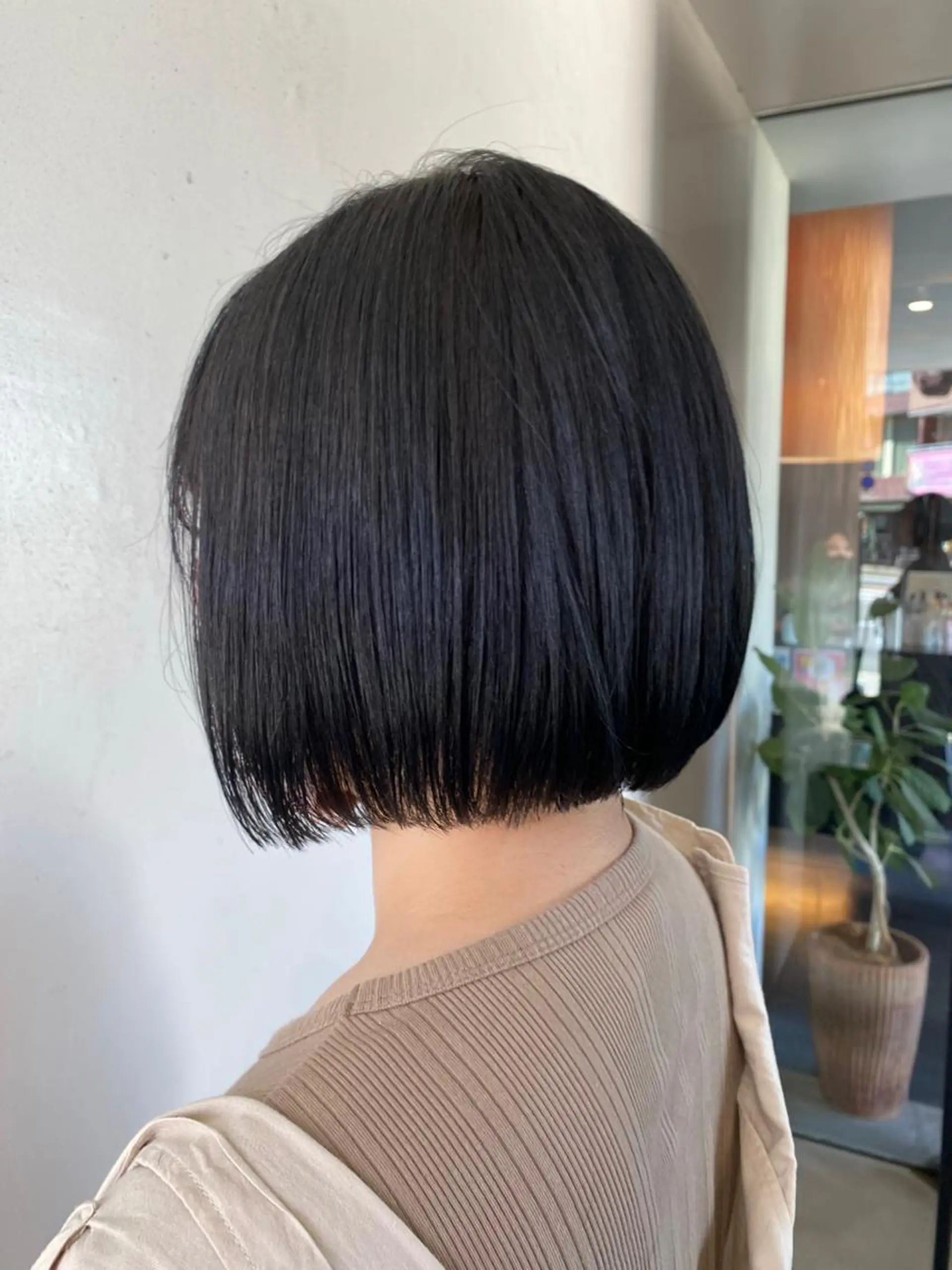 ショート カラー 縮毛矯正 トリートメント 中井 一葉のヘアスタイル