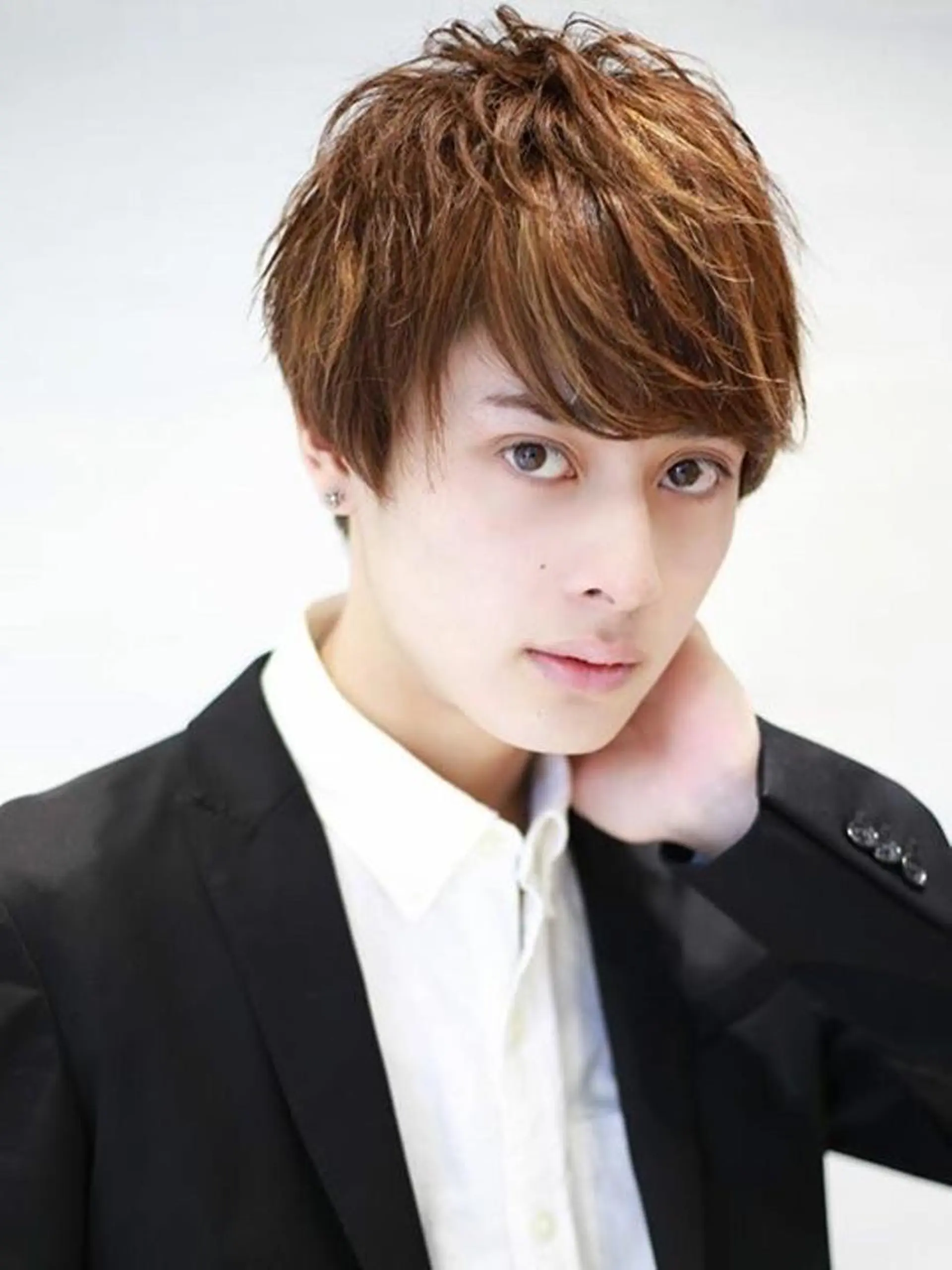 ショート ミディアム カラー パーマ メンズ メンズハイライト ハイライトカラー ハイライト Soleria /ソレリア所属・メンズカットのプロ 田中慎一のヘアスタイル