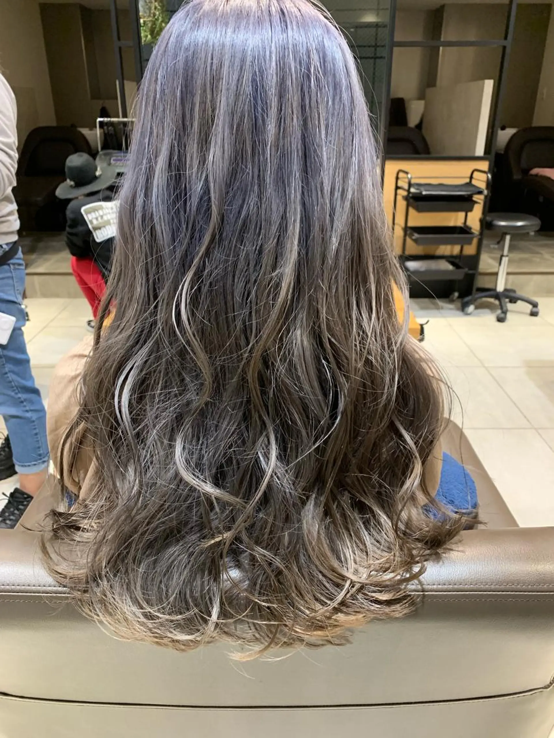ロング カラー ブリーチ 髪質改善✖️似合わせ 🌻ヒトミのヘアスタイル
