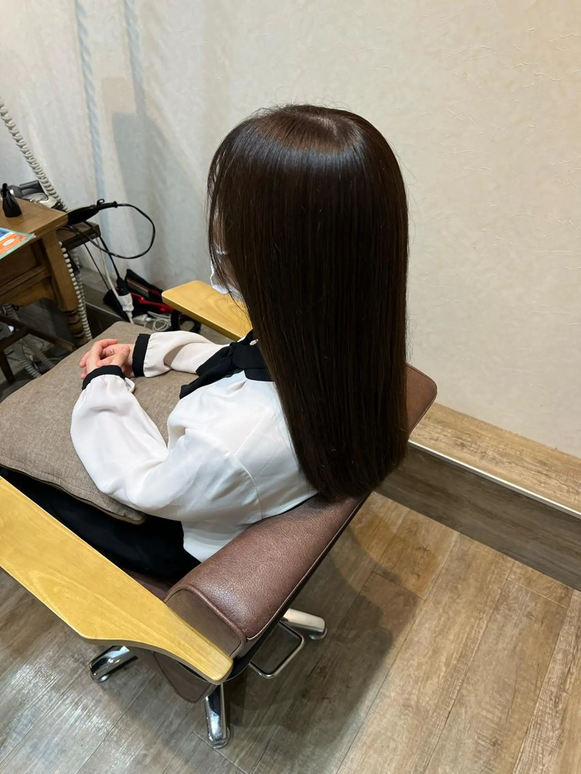 ミディアム カラー 透明感カラー グレージュ トリートメント カット ヘアカラー トリートメント ブリーチ/髪質改善/ レイヤー/YUTO‎のヘアスタイル