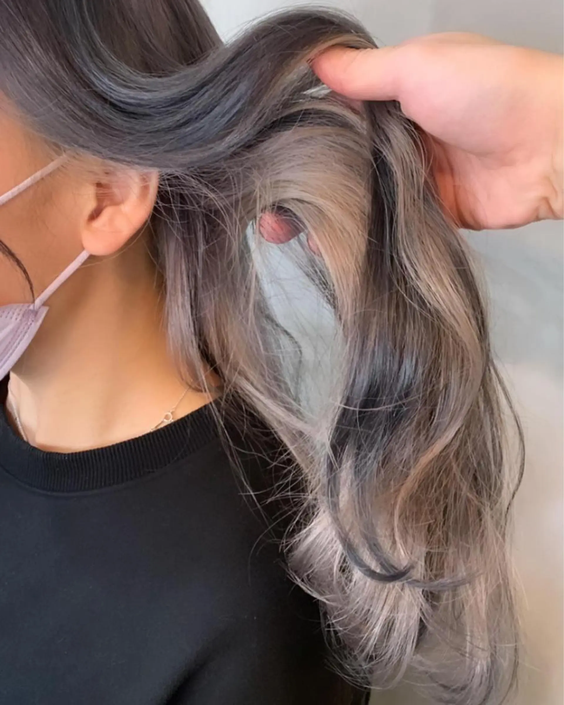 ミディアム カラー ヘアアレンジ アディクシーカラー ブリーチ ケアブリーチ ダブルカラー イヤリングカラー ヘアカラー トリートメント 🫧顔まわりレイヤー カット🫧🧼白石輝のヘアスタイル