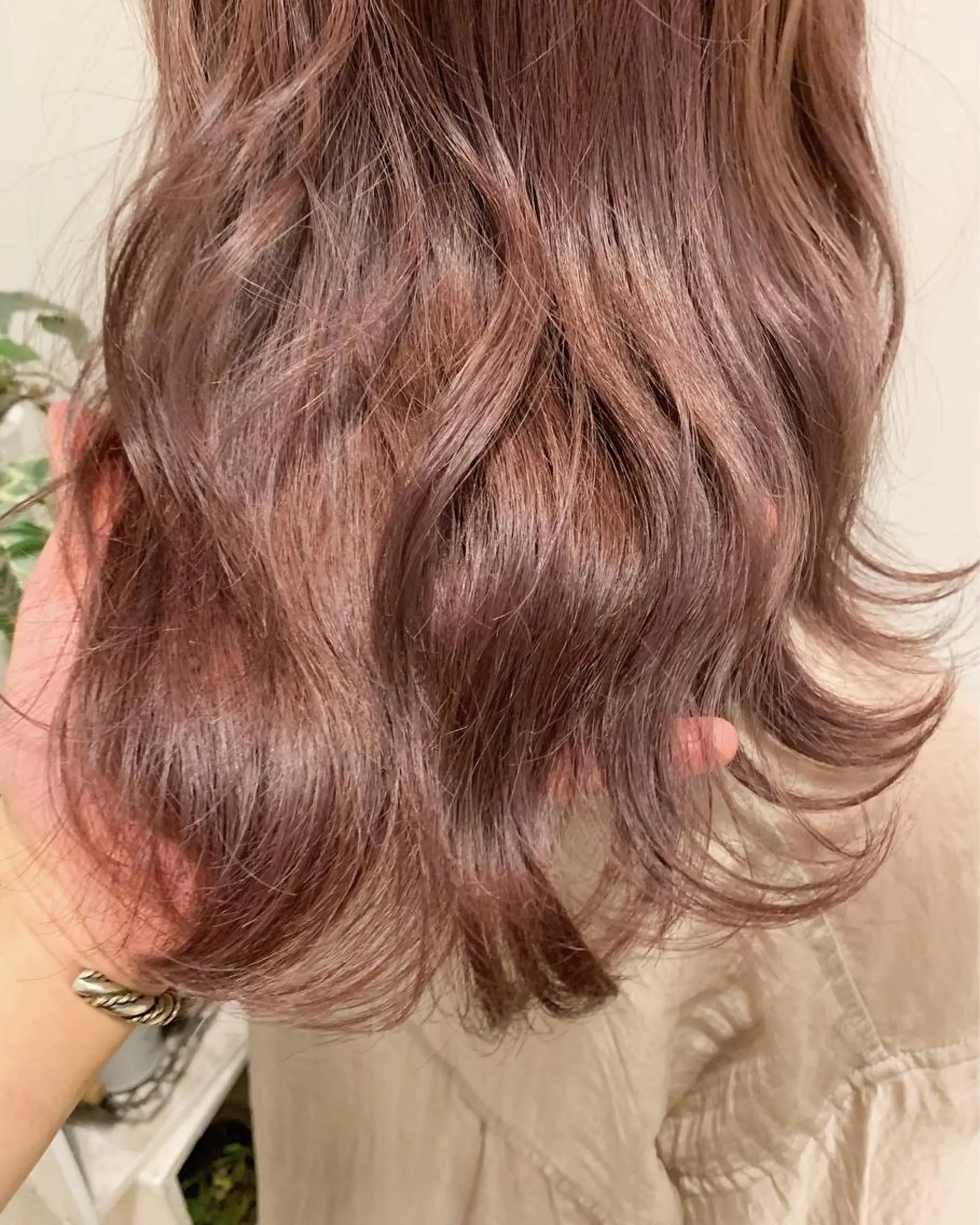 ミディアム カラー ViVIE所属・VIVIE天神 ブリーチのヘアスタイル
