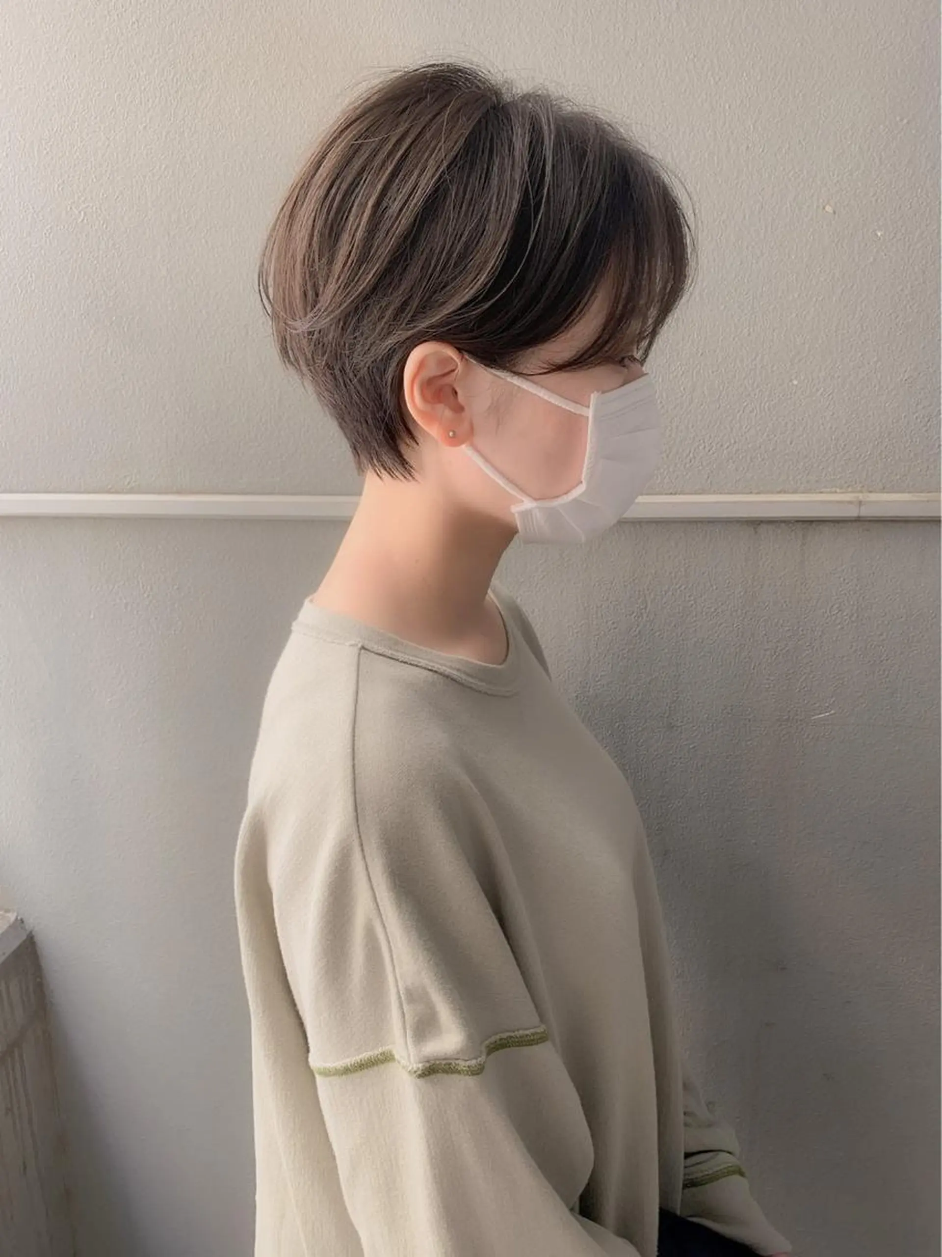 ショート カラー HACCH （ハッチ）所属・丁寧なブリーチ& ・レイヤーショートのヘアスタイル