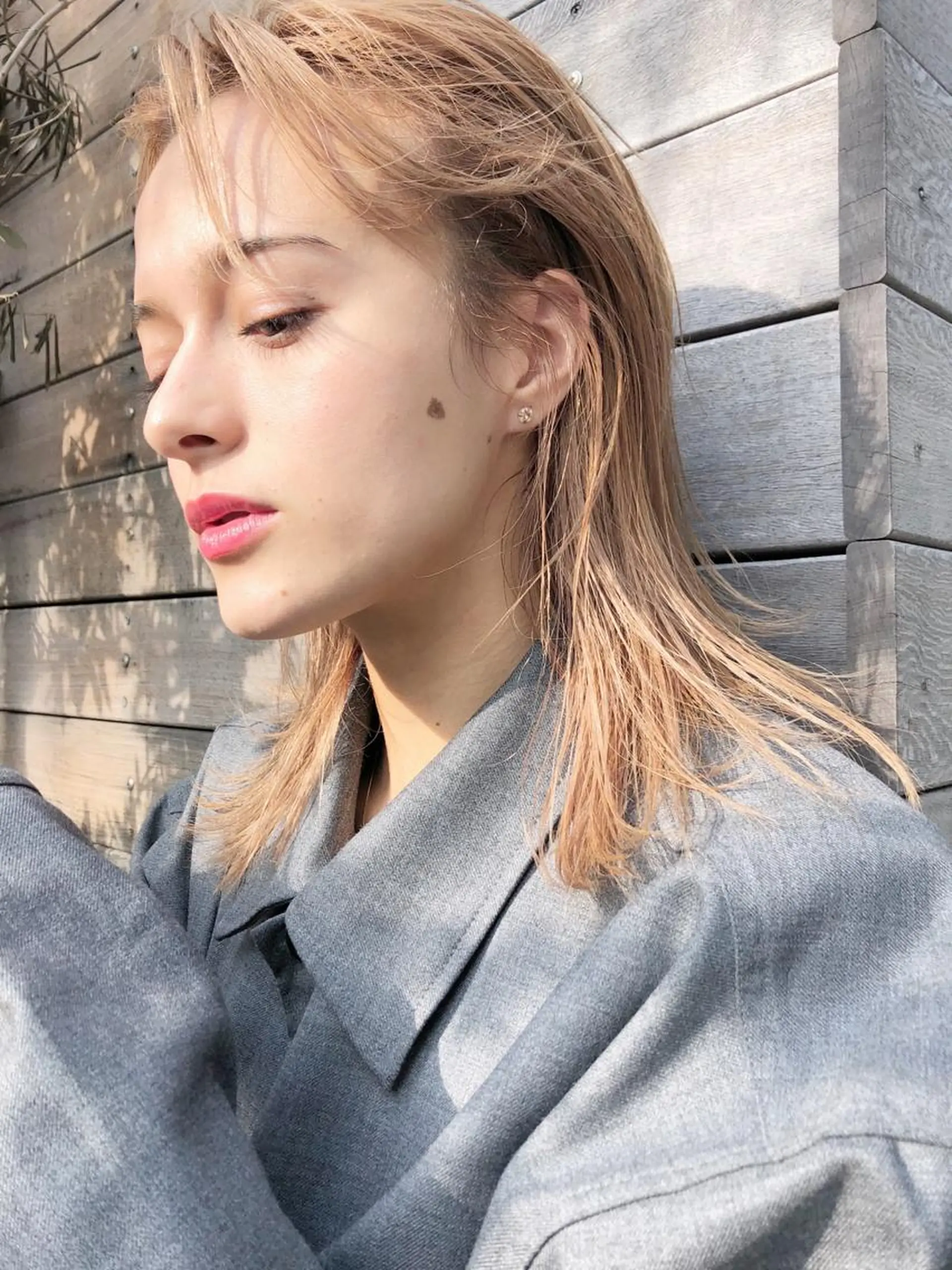 ミディアム カラー ベージュカラー ブロンド ブロンドベージュ ミルクティーベージュ カット ヘアカラー トリートメント PALAN K-Beauty SHINJUKU所属・“ミニモ最高評価獲得 “代表"Kohei"のヘアスタイル