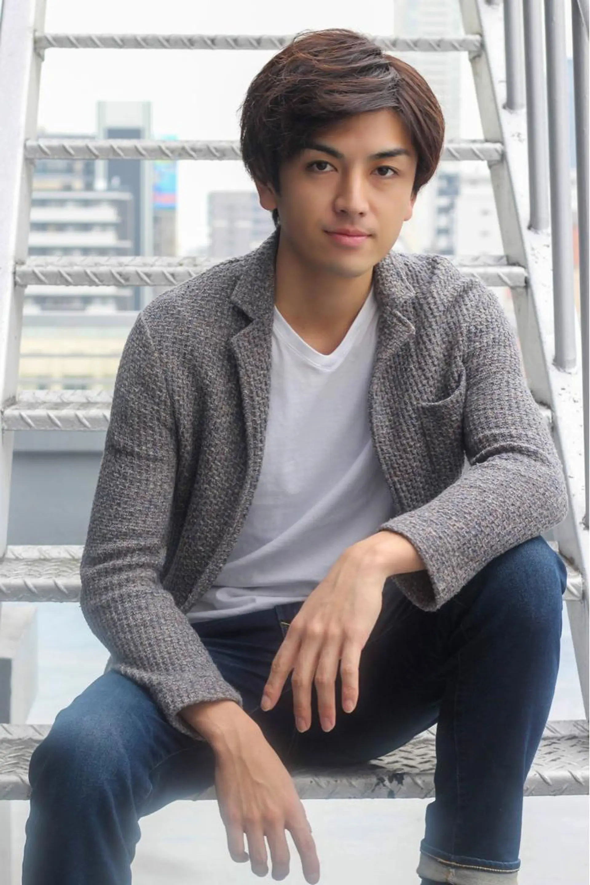 ショート カラー メンズ LUXBE  HAKATA博多バスターミナル店所属・Luxbe hakataのヘアスタイル