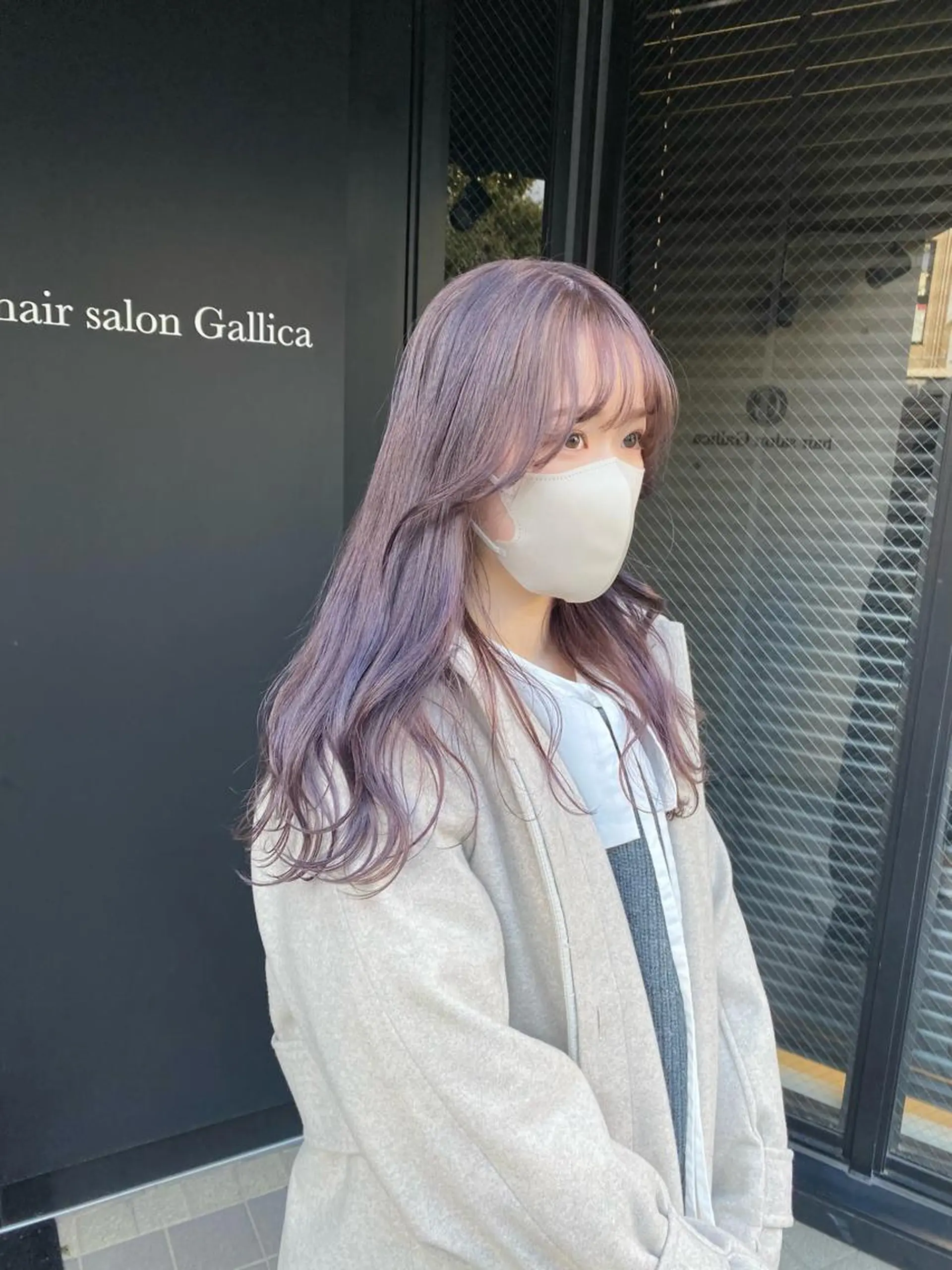 セミロング カラー ベージュカラー 透明感カラー ラベンダーカラー ラベンダーベージュ ヘアカラー ayumi / ダブルカラーのヘアスタイル