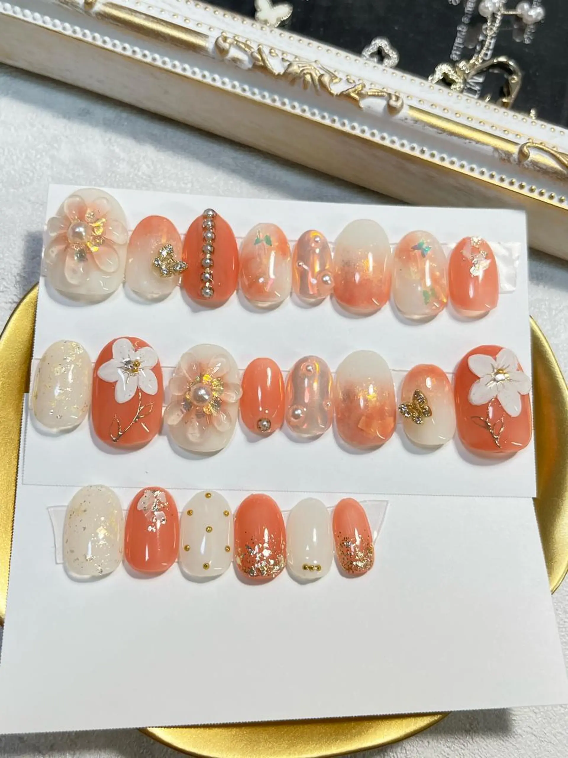 ネイル アートネイル クリアネイル グラデーション ラメ(グリッター) ミラーネイル ハンドネイル Nail Space R所属・ネイルスペースR 小林のネイルデザイン