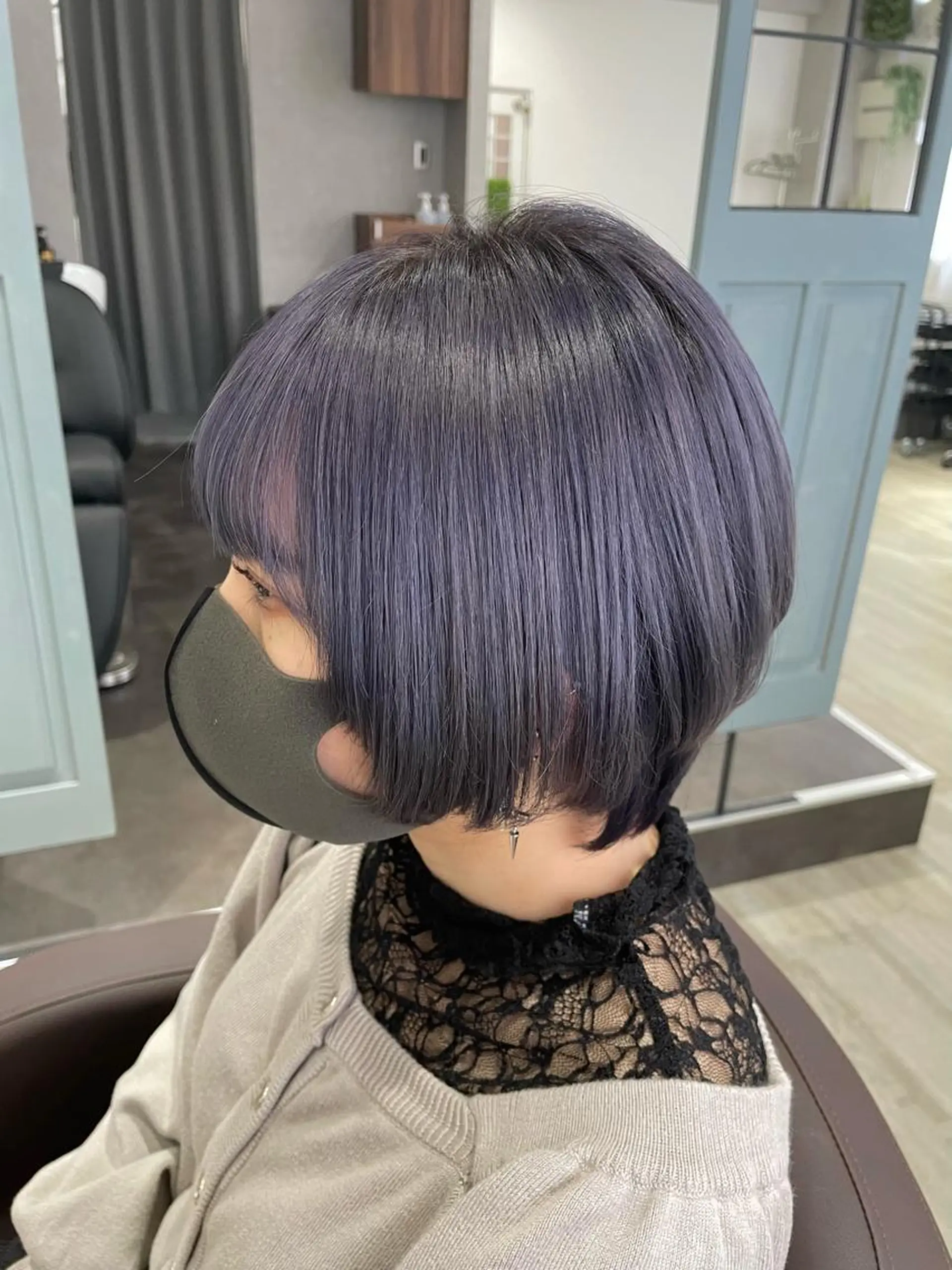 ショート カラー ヘアアレンジ ブリーチ ラベンダーカラー くびれヘア 顔まわりレイヤー レイヤーカット カット ヘアカラー シェアサロン〜糸ito〜所属・Hiro ヒロのヘアスタイル