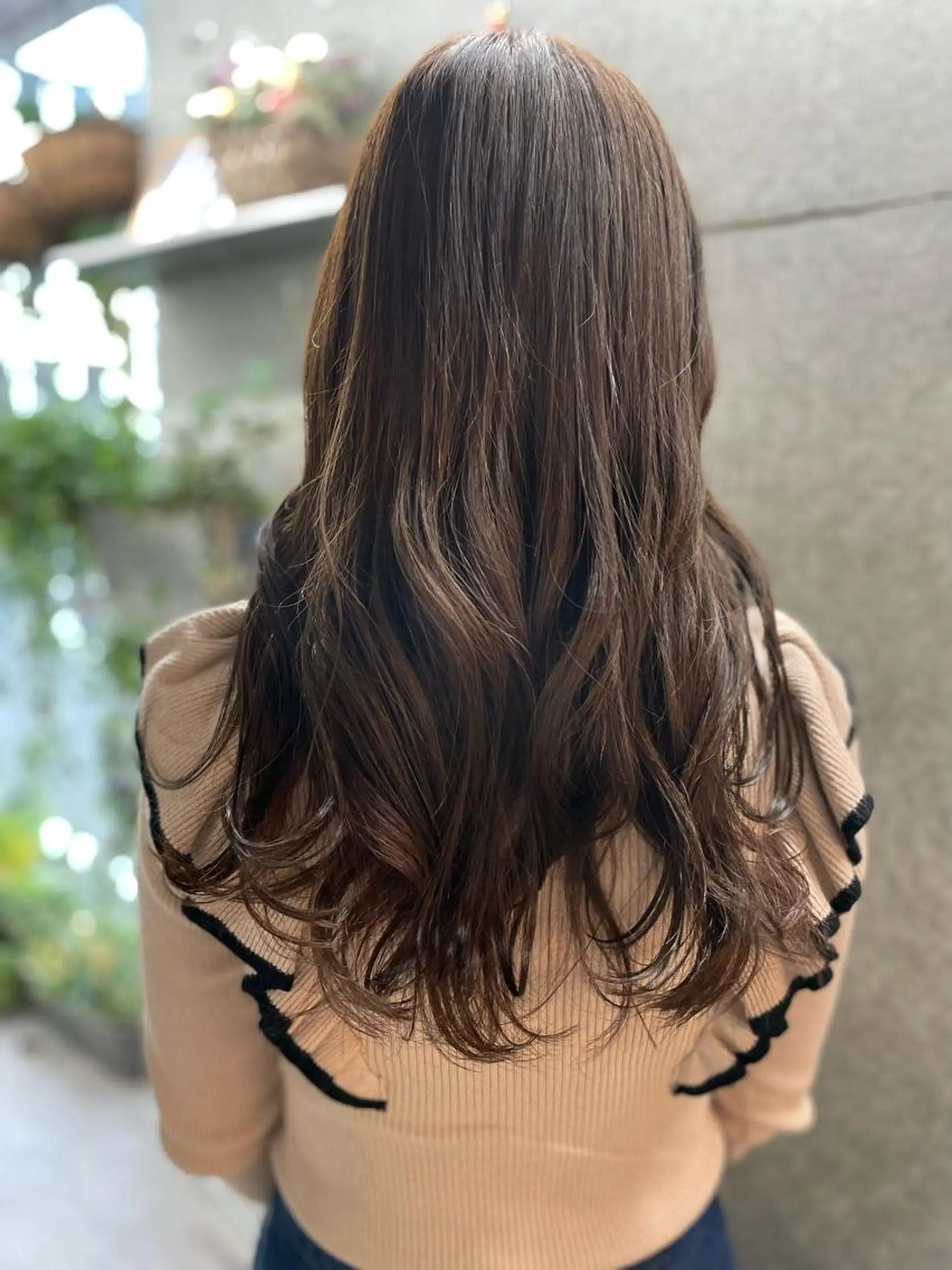 ロング アッシュ ボブ ハイライト レイヤーカット シースルーバング 透明感／髪質改善 遠藤良祈のヘアスタイル