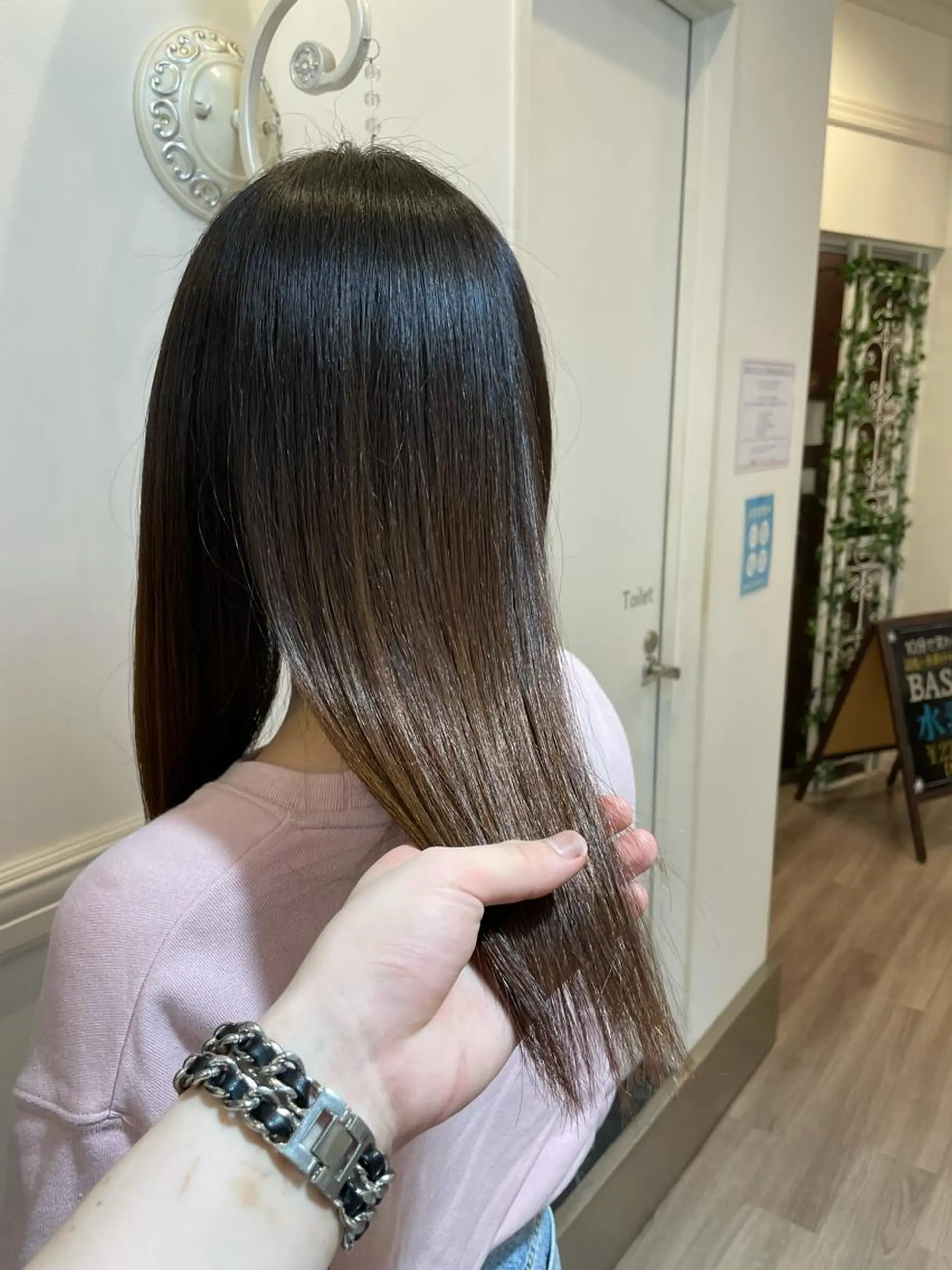 セミロング ✨トレンド特化美容師 WILL上村　拳吾のヘアスタイル