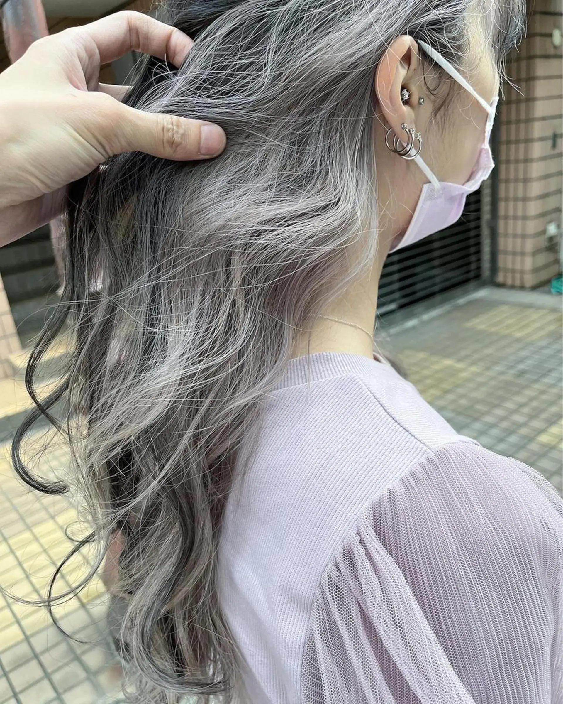 ロング カラー ショートボブ アッシュ バレイヤージュ ミストバング ベージュカラー カット ヘアカラー トリートメント 原宿サロン代表 デザインカラー伊藤卓のヘアスタイル