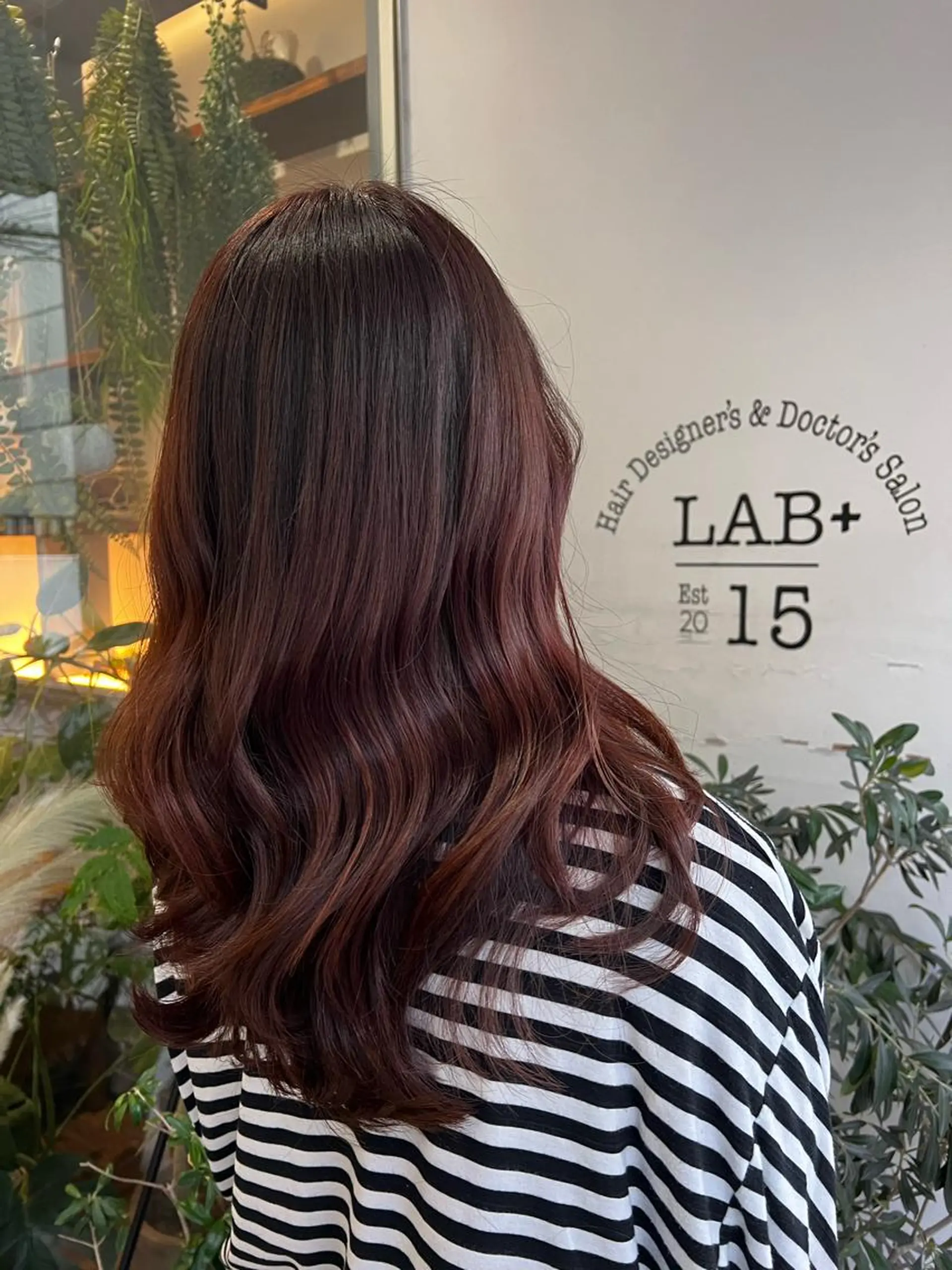 セミロング スパニスト おおつかちなつのヘアスタイル