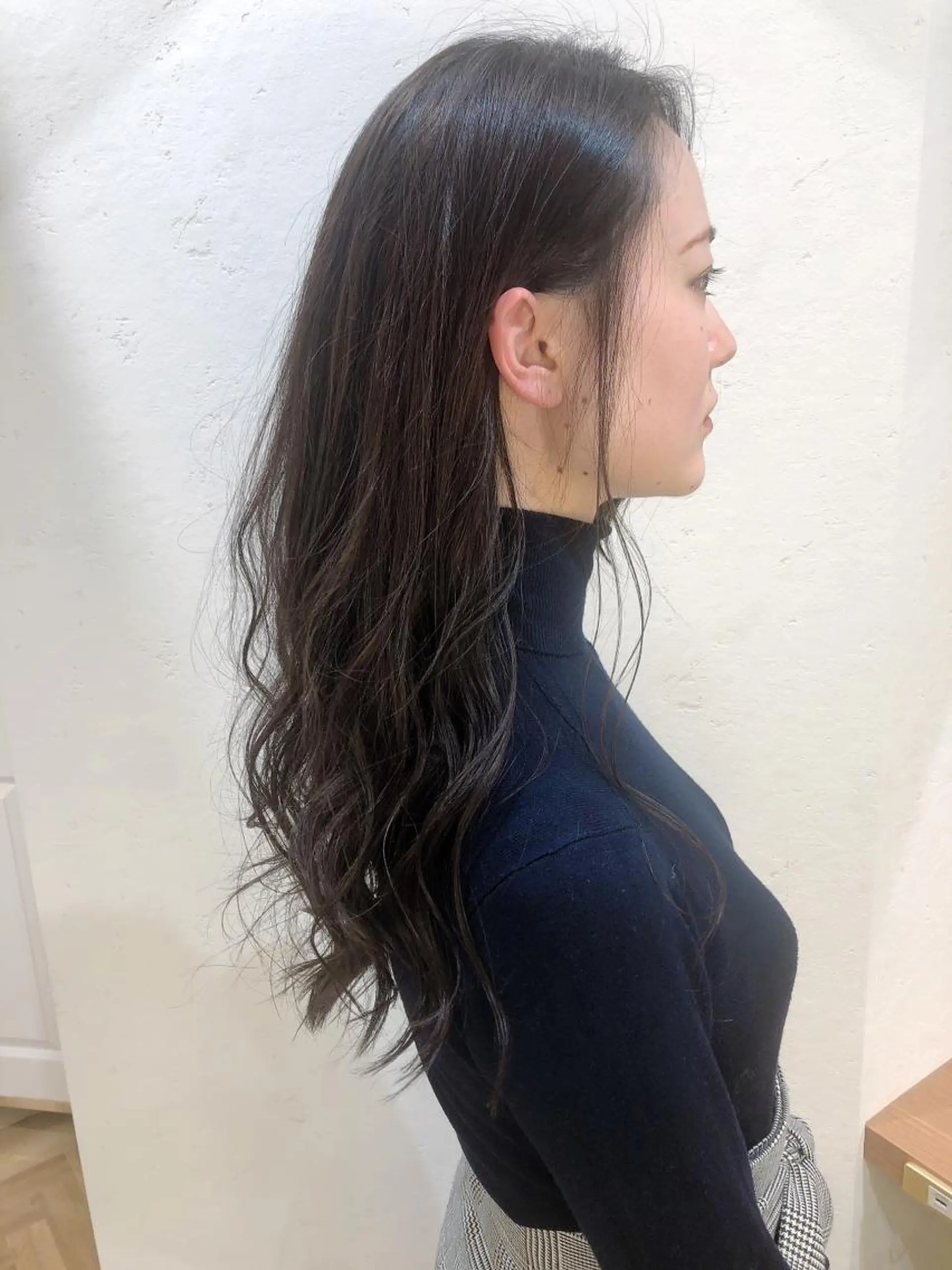 ロング カラー パーマ ヘアアレンジ ネイル マツエク・マツパ ヘアカラー トリートメント ヘアセット Londideal 高橋ヒロシのヘアスタイル