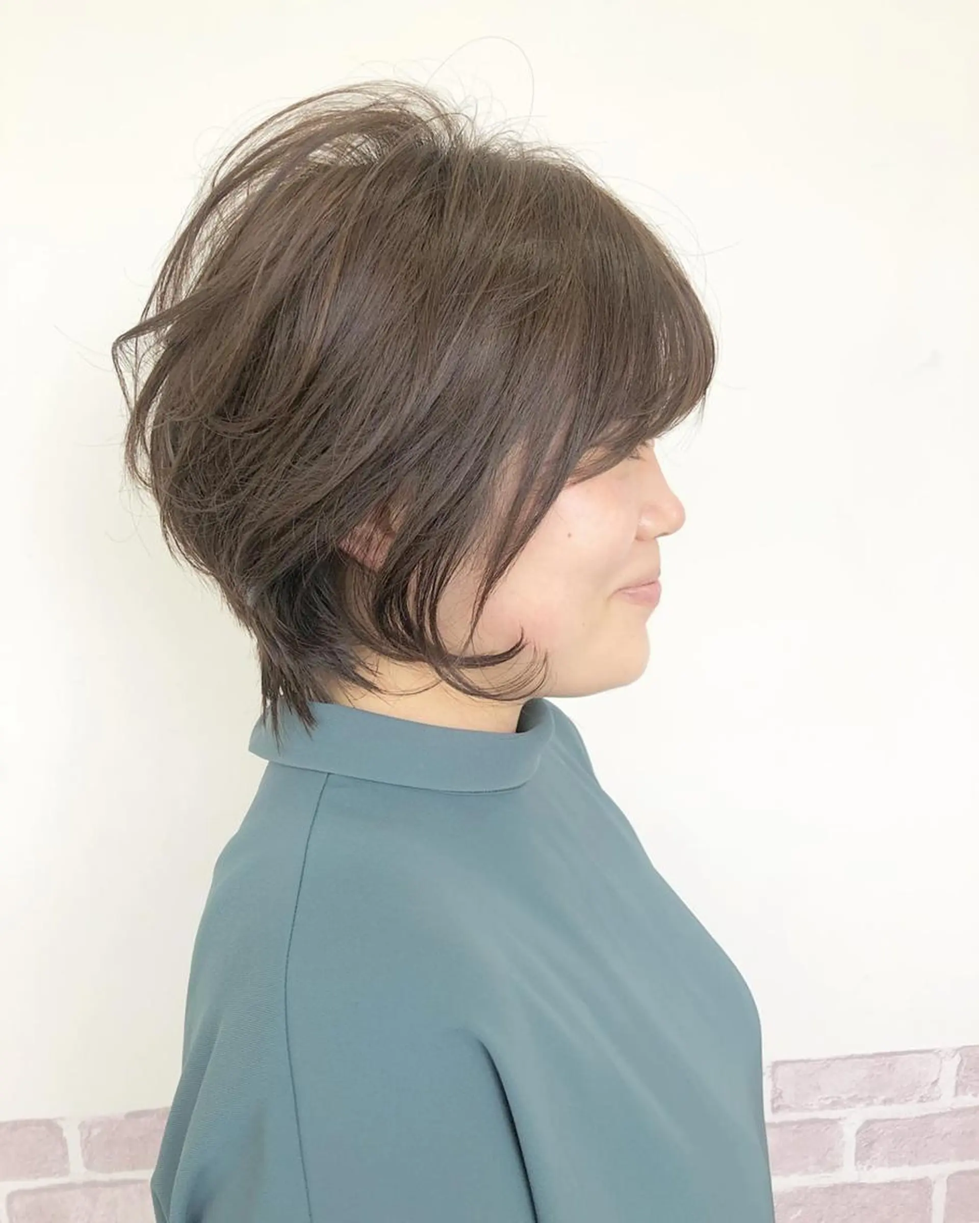 ショート カラー ショートボブ ボブ くびれヘア くせ毛 学生 favorite b Charmeのヘアスタイル