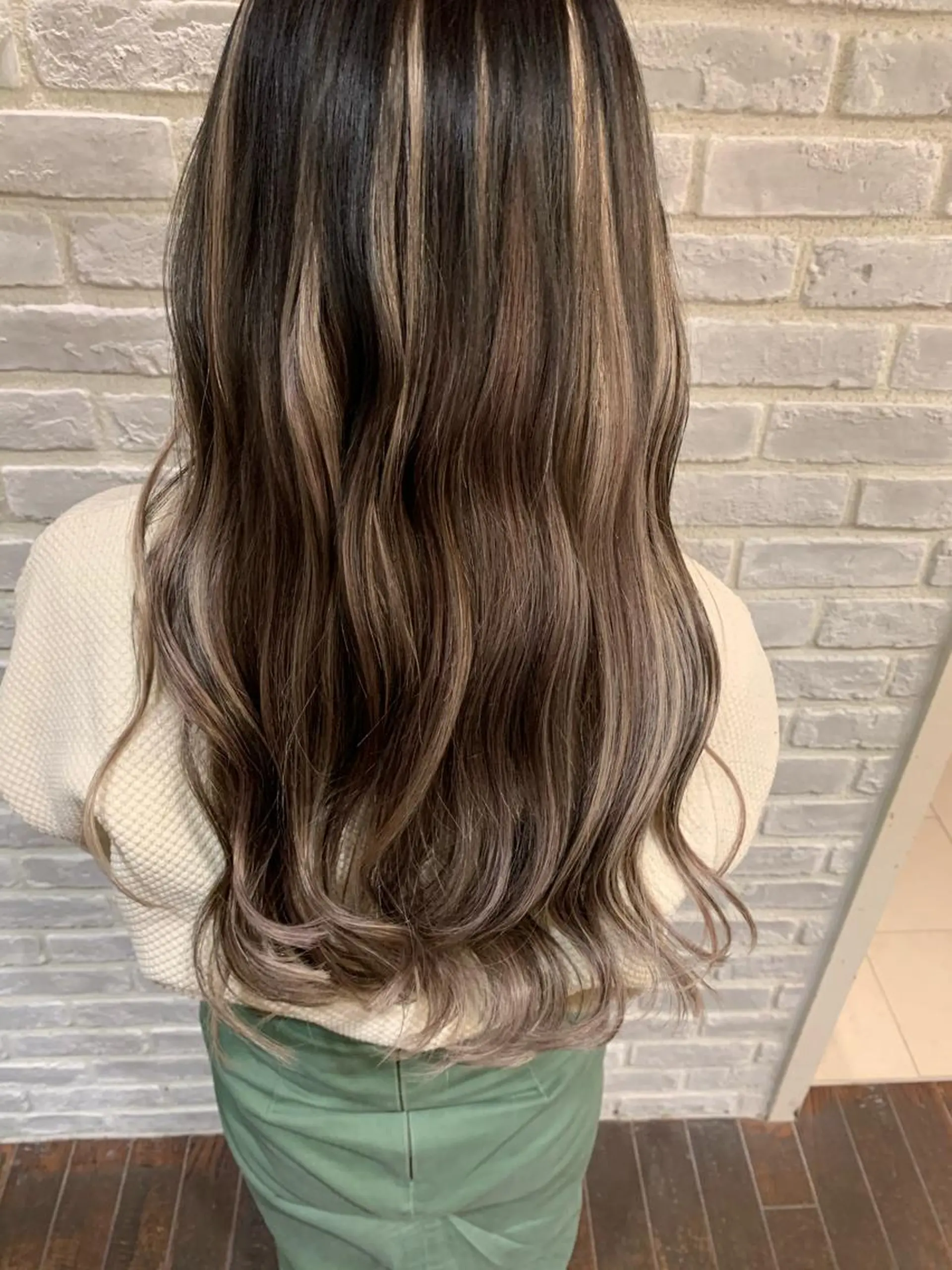 ロング カラー ハイライトカラー エクステ ハイライト noel/sylph ヘアとまつぱと眉のマツエク・マツパデザイン