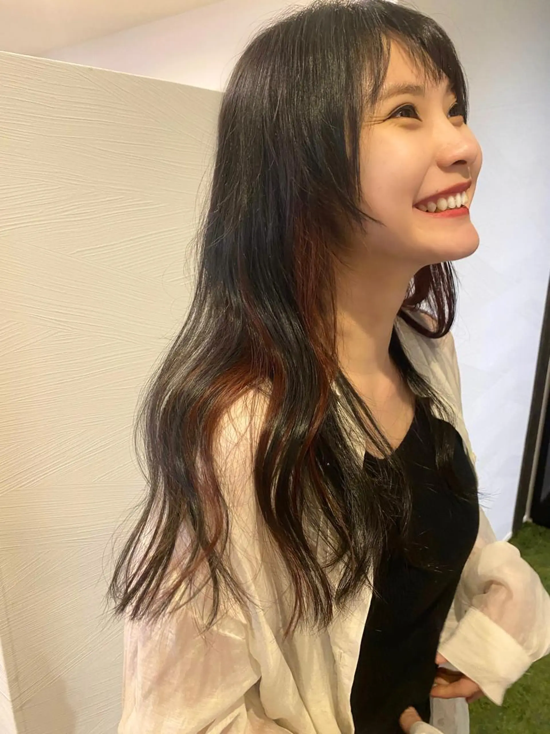 ロング カラー ブリーチ オレンジ カット ヘアカラー トリートメント 桑原 菜摘のヘアスタイル
