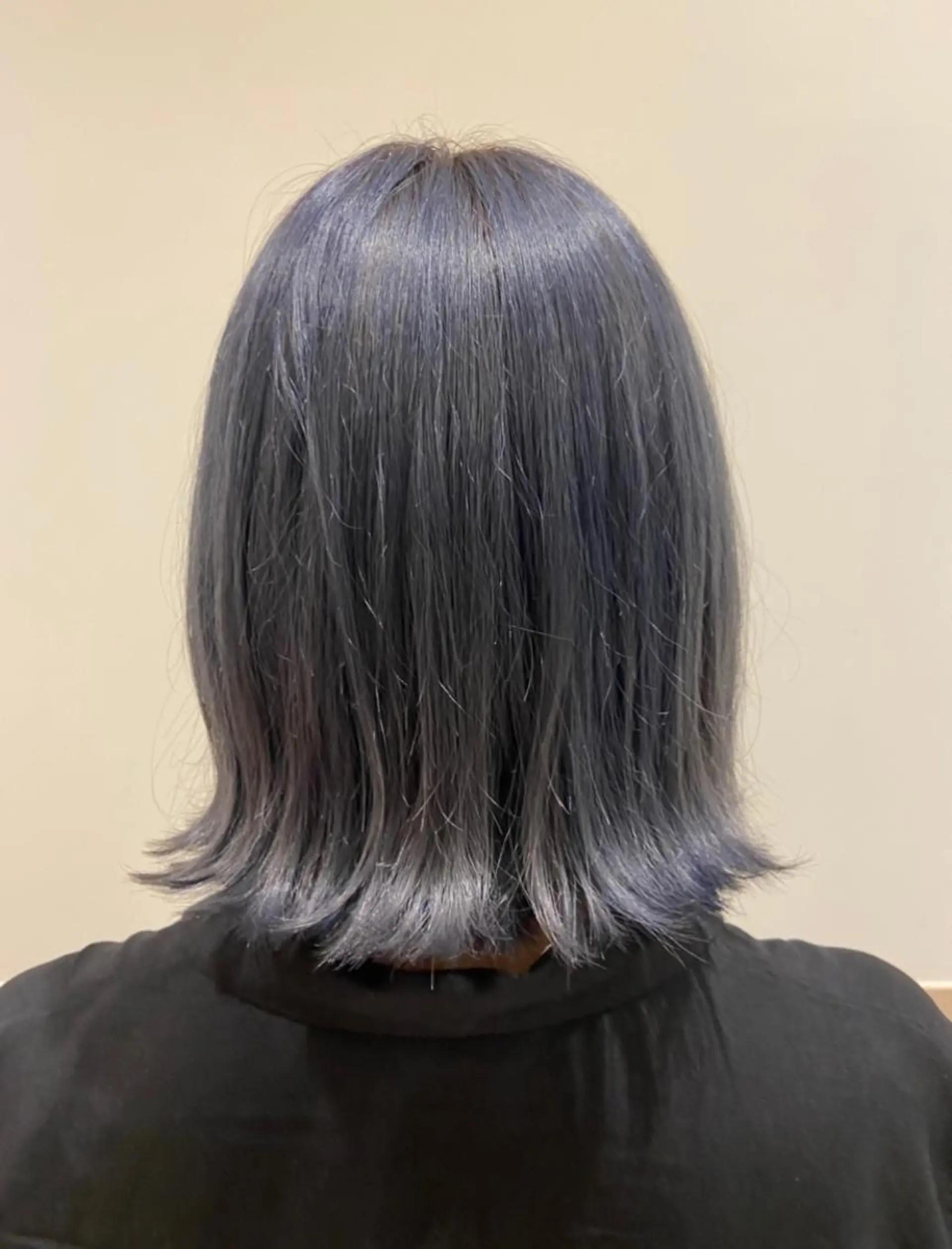 カラー ブリーチ ブルーカラー 岩田大幹/艶カラー /髪質改善のヘアスタイル