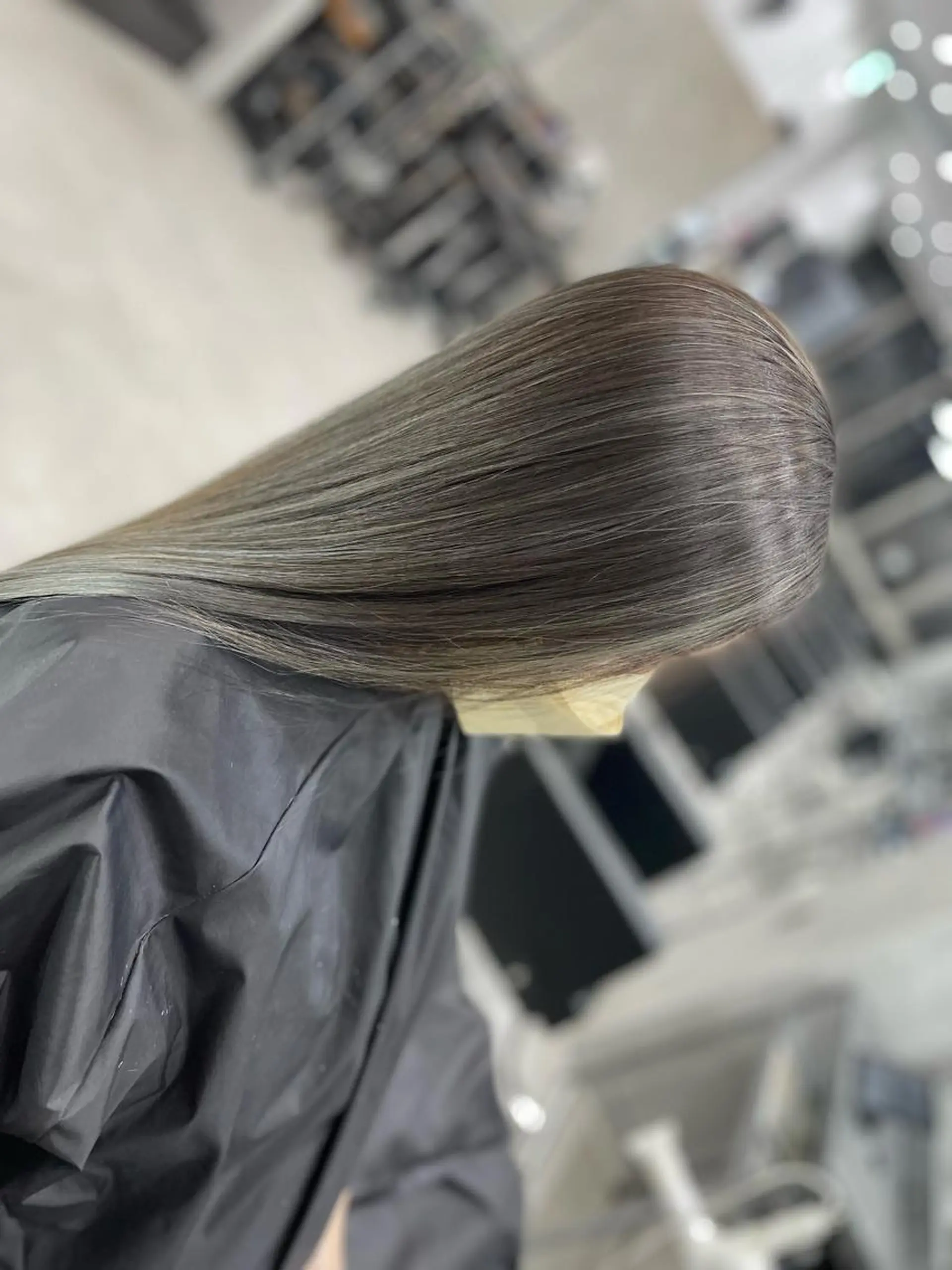 セミロング ハイライト レイヤーカット ヘアカラー RAWR　Hair Brio所属・髪質改善/ブリーチ /ユウキ🫧🌸のヘアスタイル