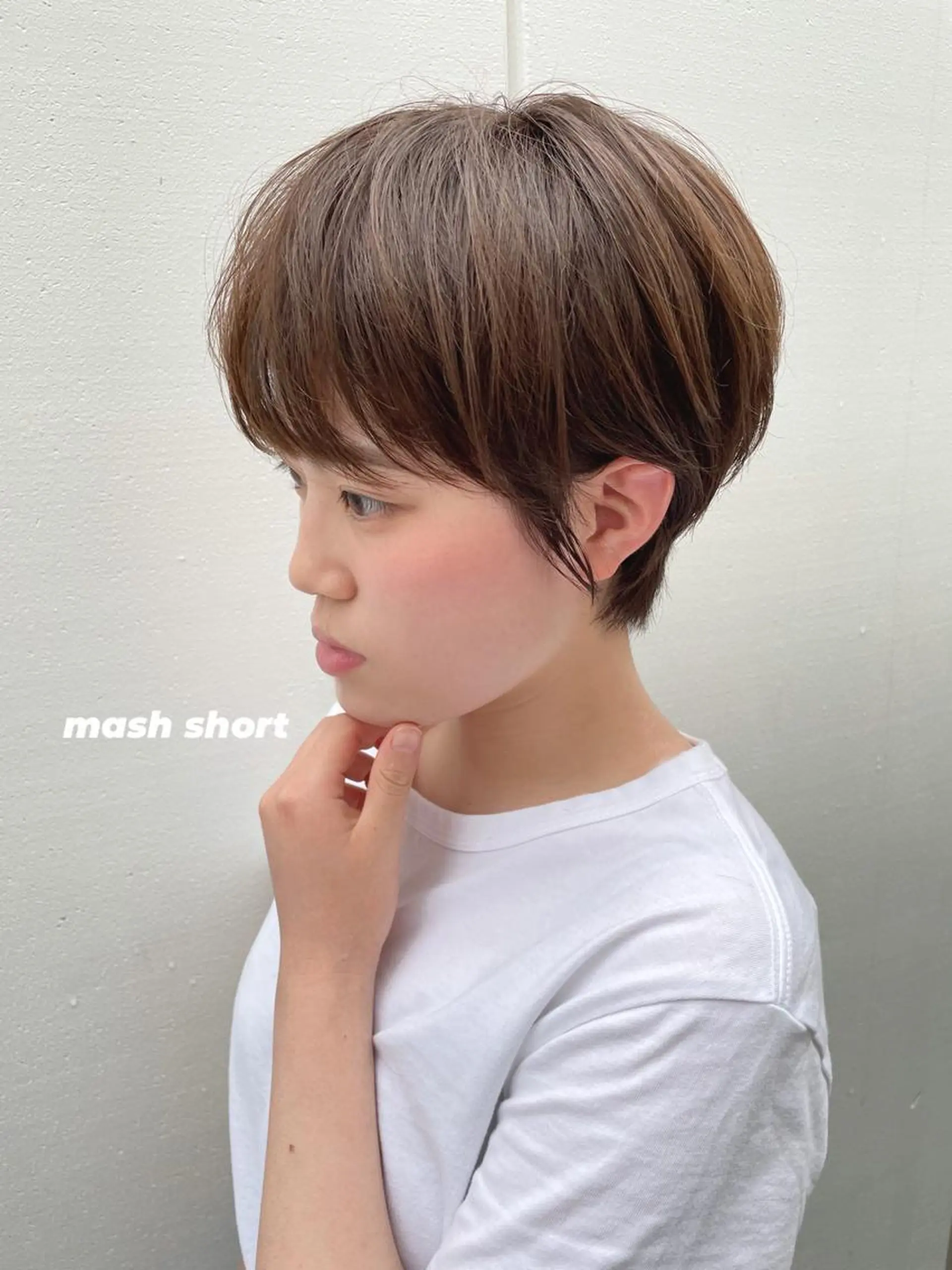 ショート パーソナルカラー 藤本夢のヘアスタイル