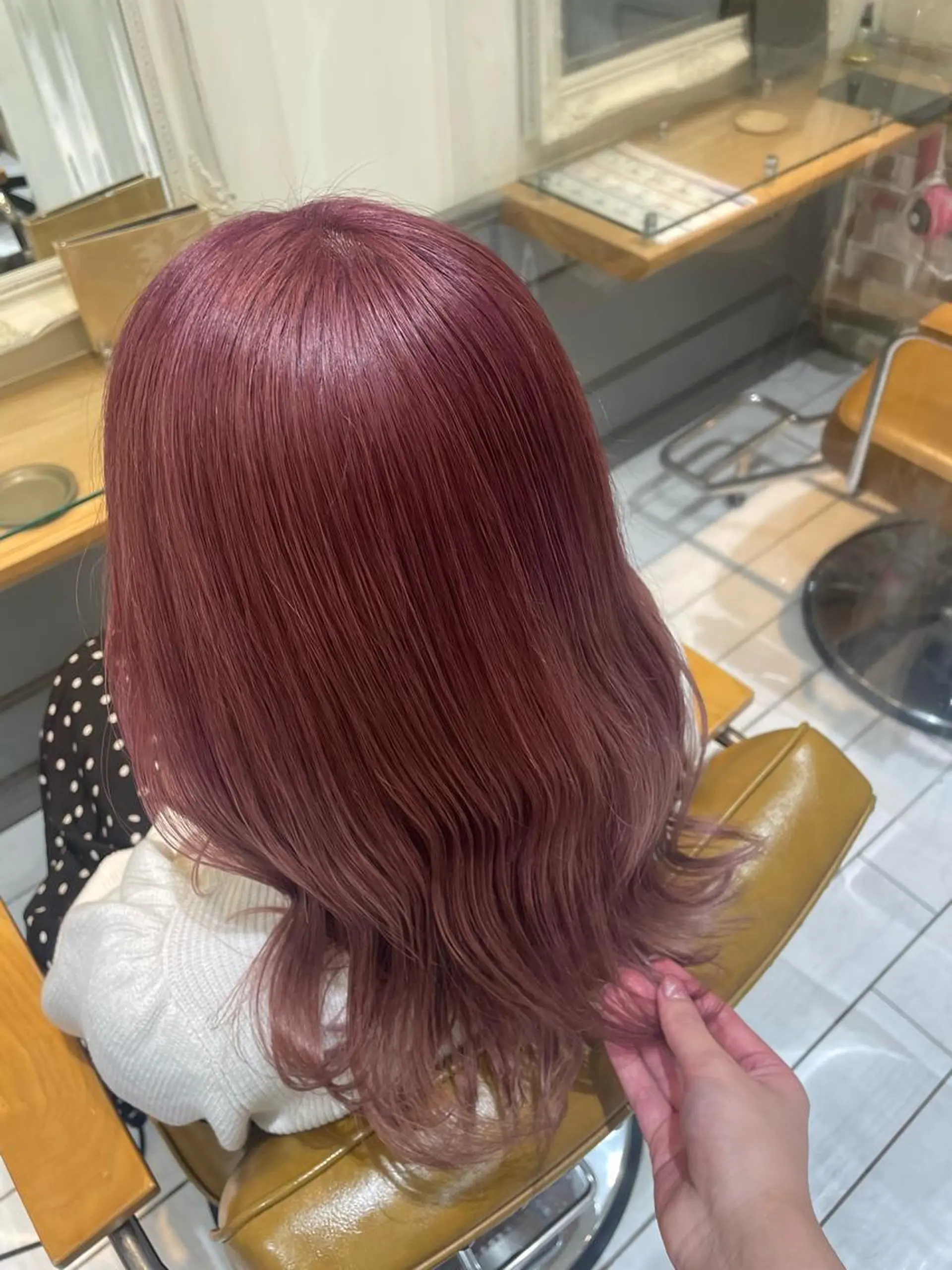 カラー ヘアカラー トリートメント 佐久間 成恵のヘアスタイル