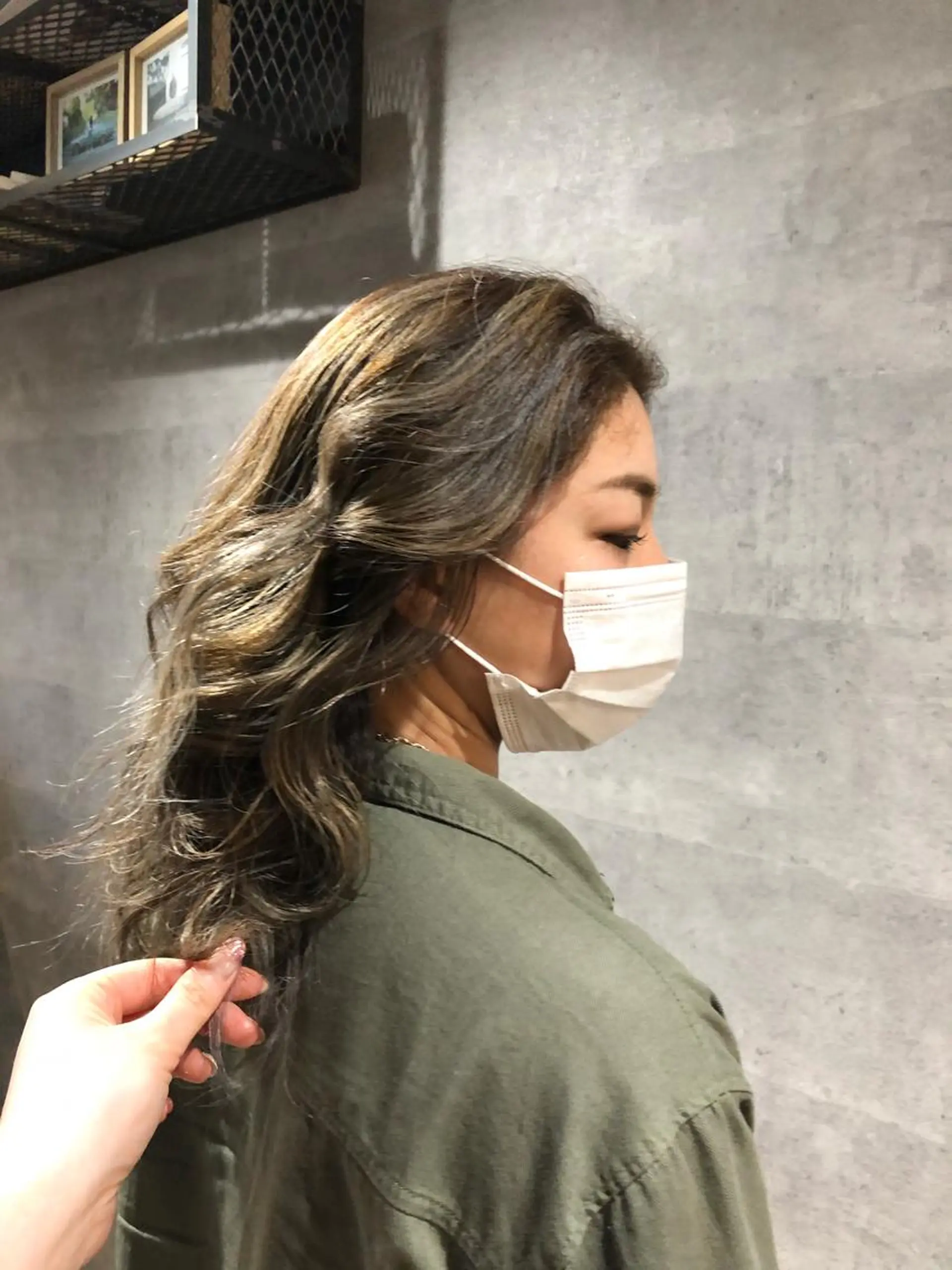 セミロング カラー ブリーチ ハイライトカラー 外国人風カラー ハイライト the OSCAR所属・韓国ヘアスタイリスト Harukaのヘアスタイル