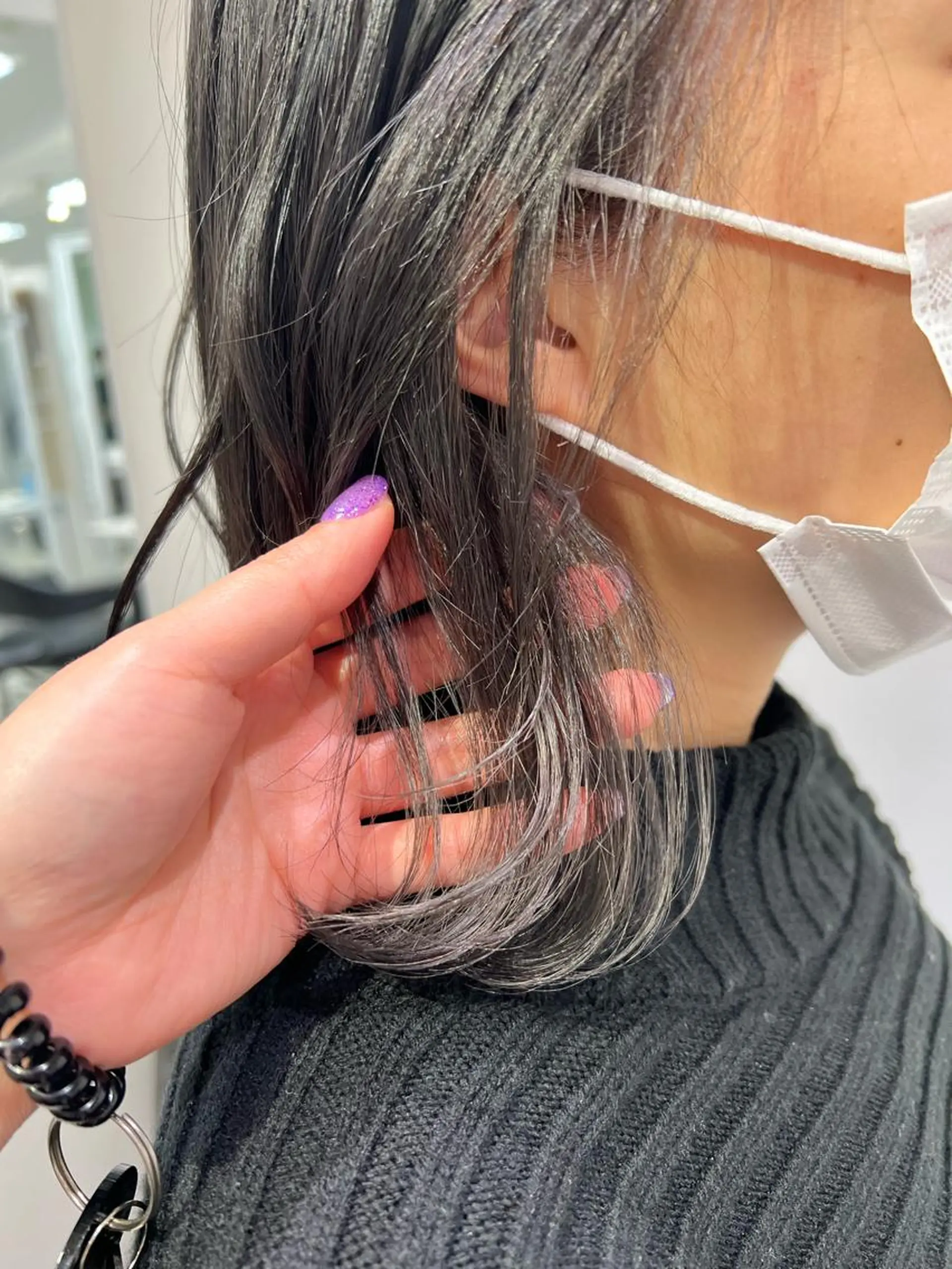 ミディアム カラー ブリーチ 透明感カラー イルミナカラー ヘアカラー トリートメント 暖色カラー💜 中山由梨のヘアスタイル