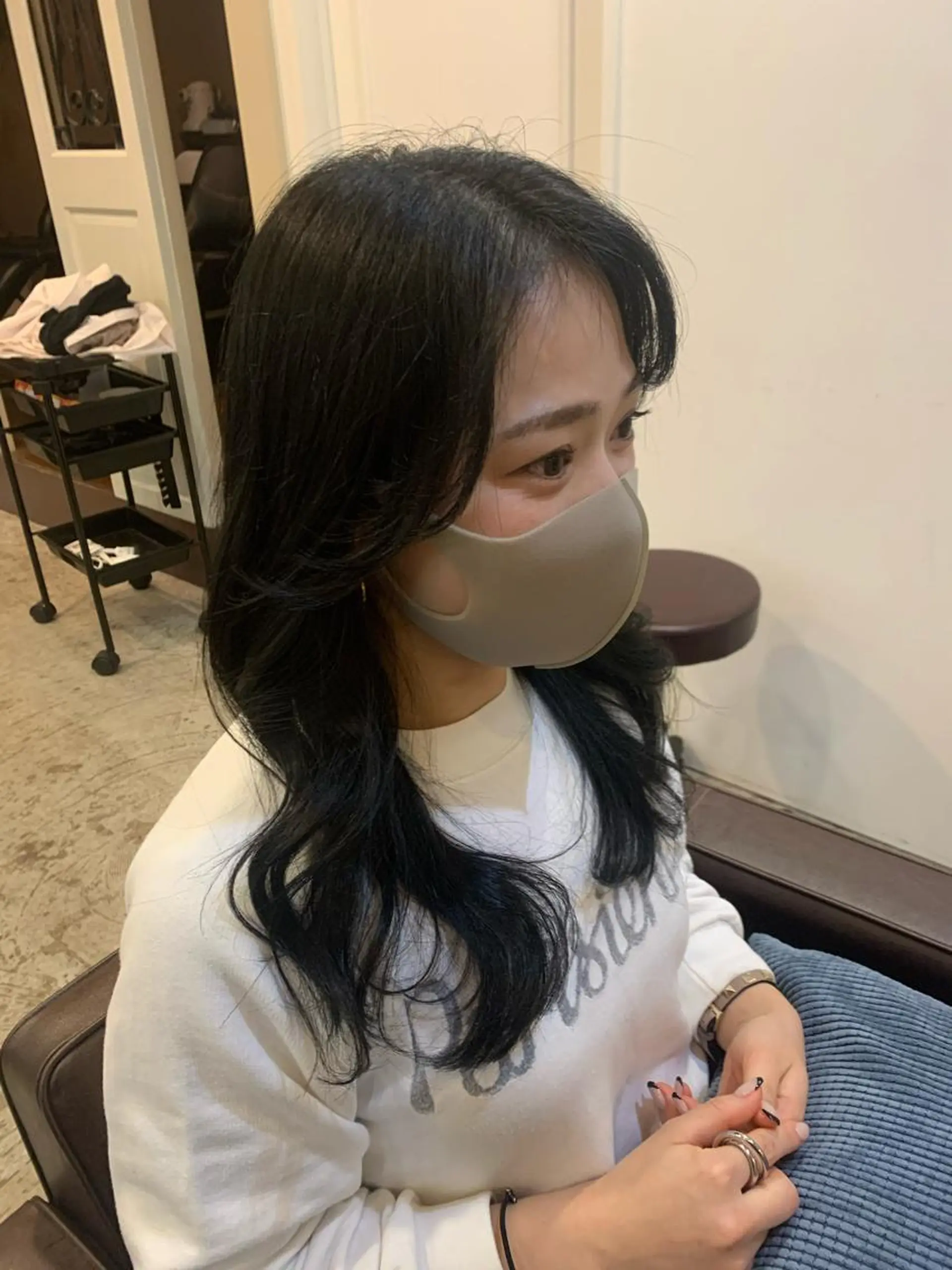 ロング カラー 黒髪 ヨシンモリ 韓国風ヘア 現地韓国ヘア🇰🇷 Chisaki치사키のヘアスタイル