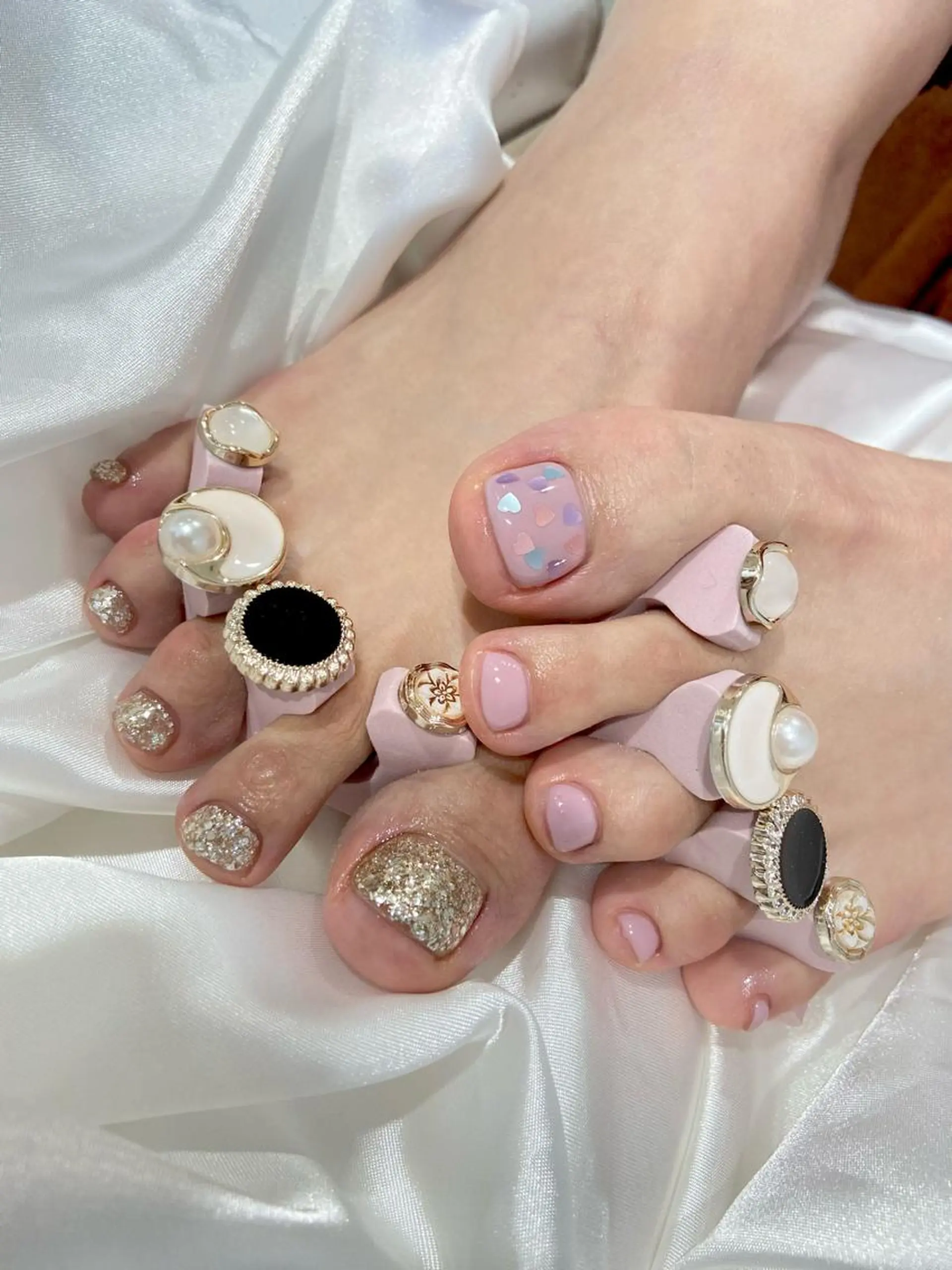 ネイル ハート フットネイル AYAKA .のネイルデザイン