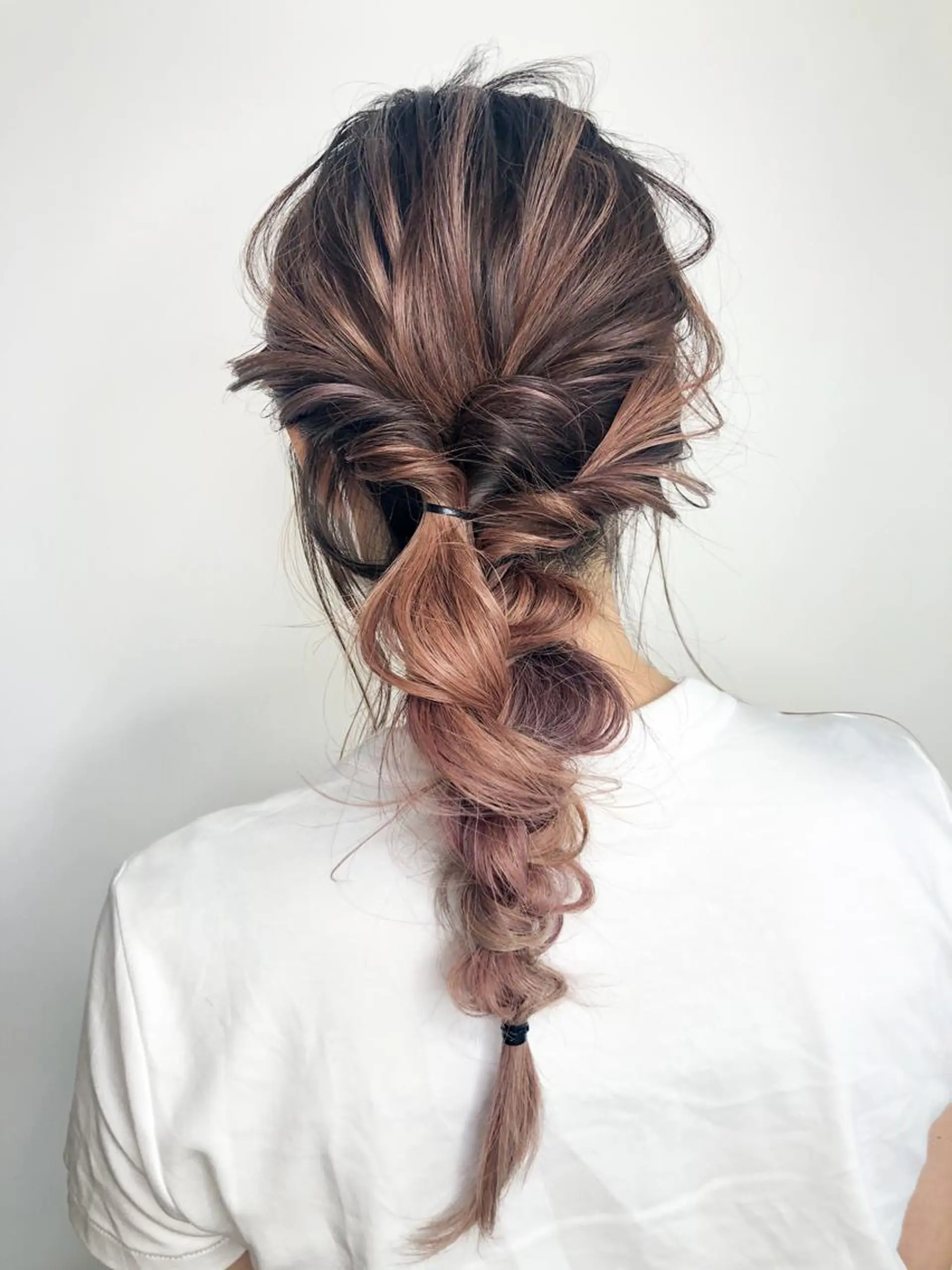 セミロング ヘアアレンジ マエダ リョウのヘアスタイル