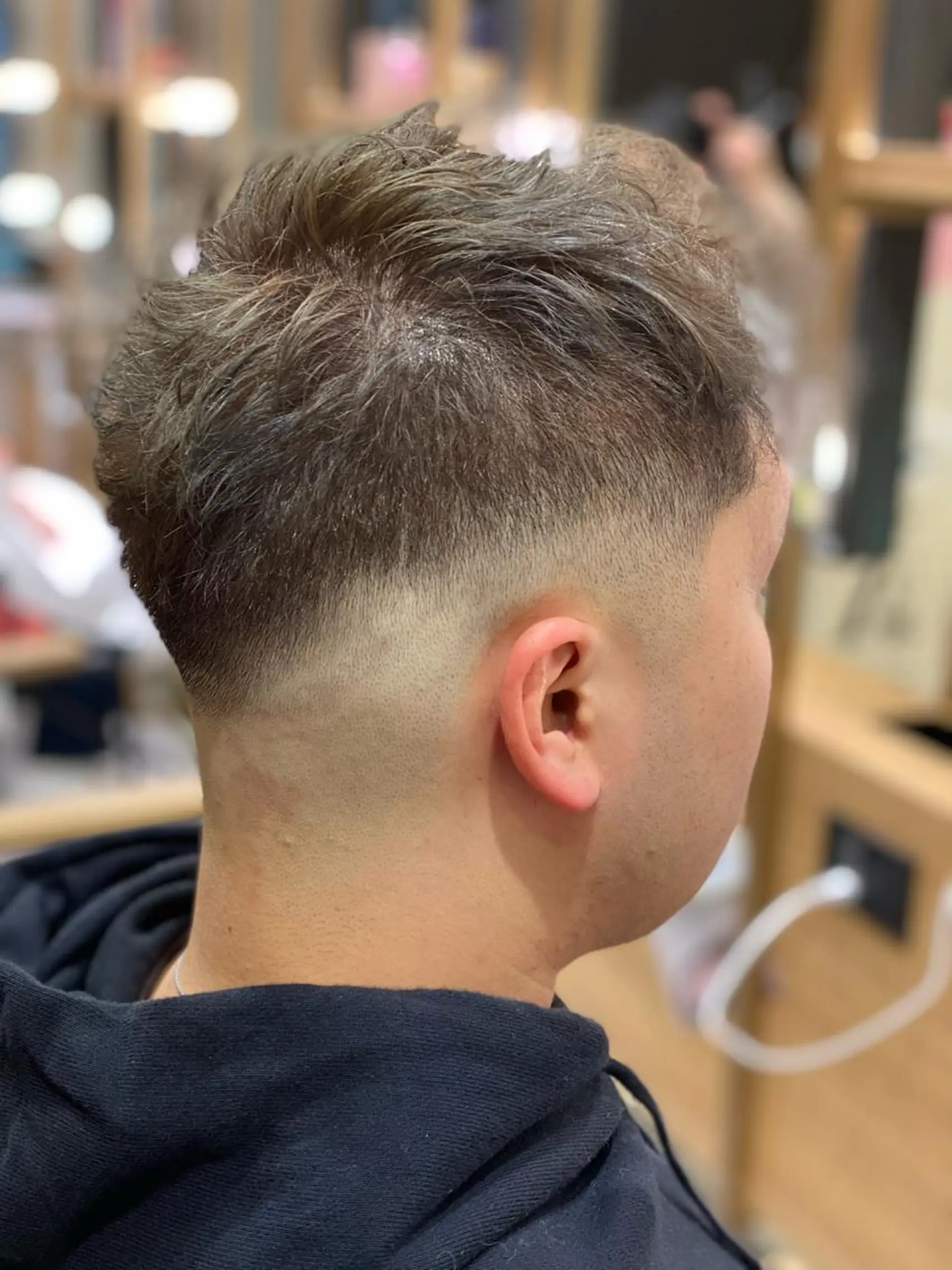 ショート カラー パーマ メンズ ベージュカラー シルバー シルバーベージュ カット ヘアカラー ヘッドスパ unopulir 茶屋町店所属・unopulir 景山 凌のヘアスタイル