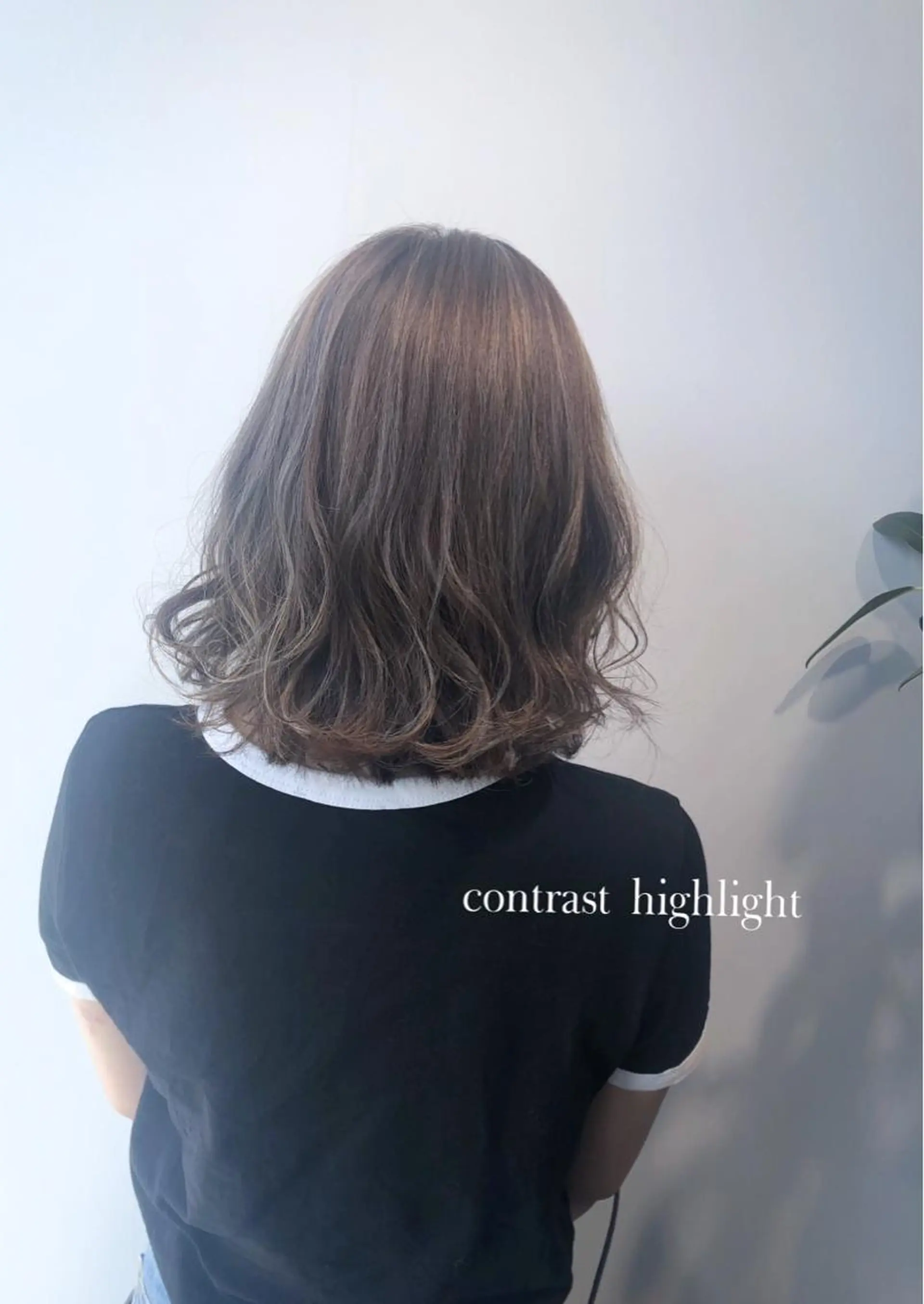 ミディアム 岸川 恭子のヘアスタイル